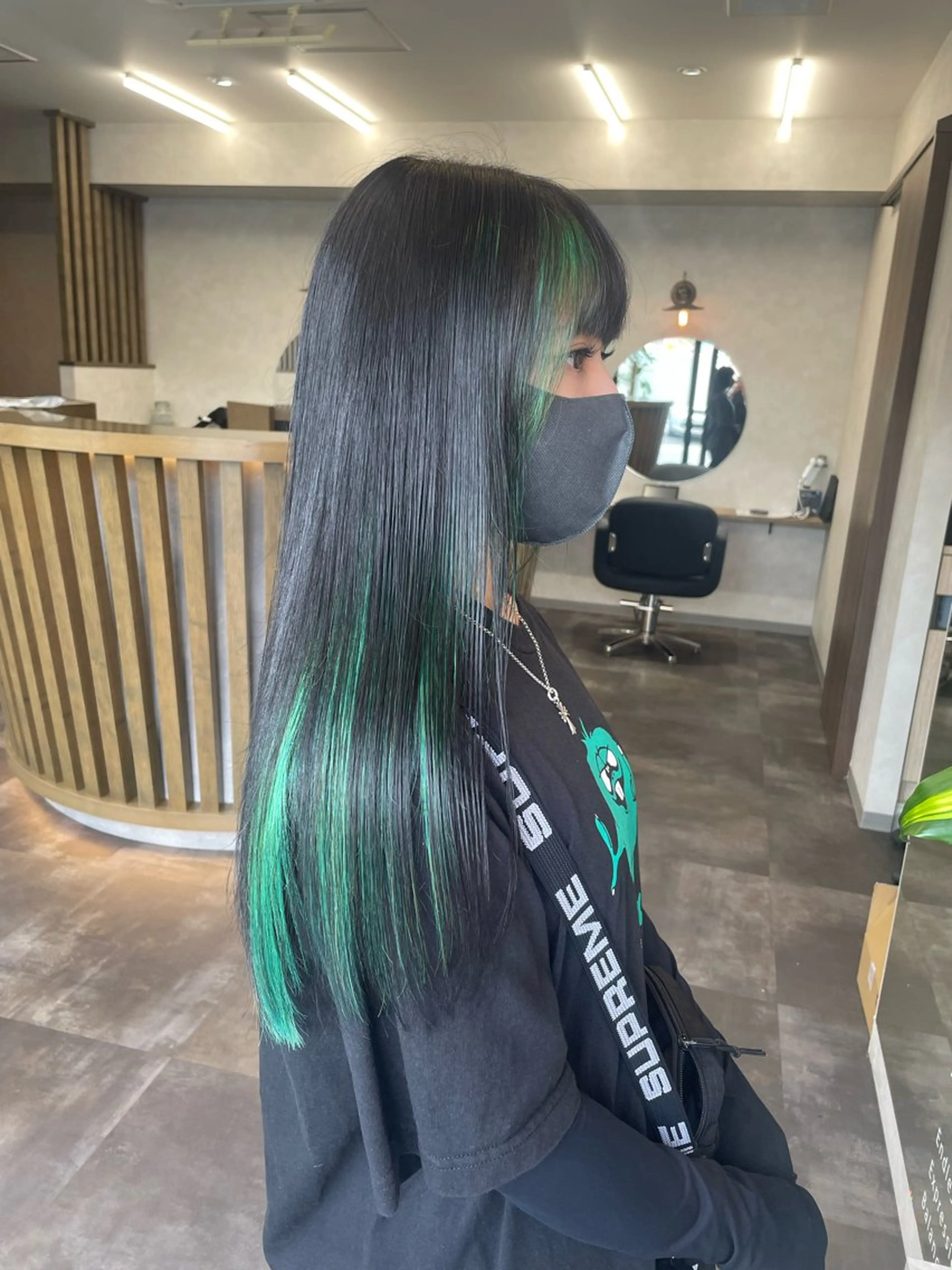 ロング 【髪質改善】 【酸性ストレート】のヘアスタイル