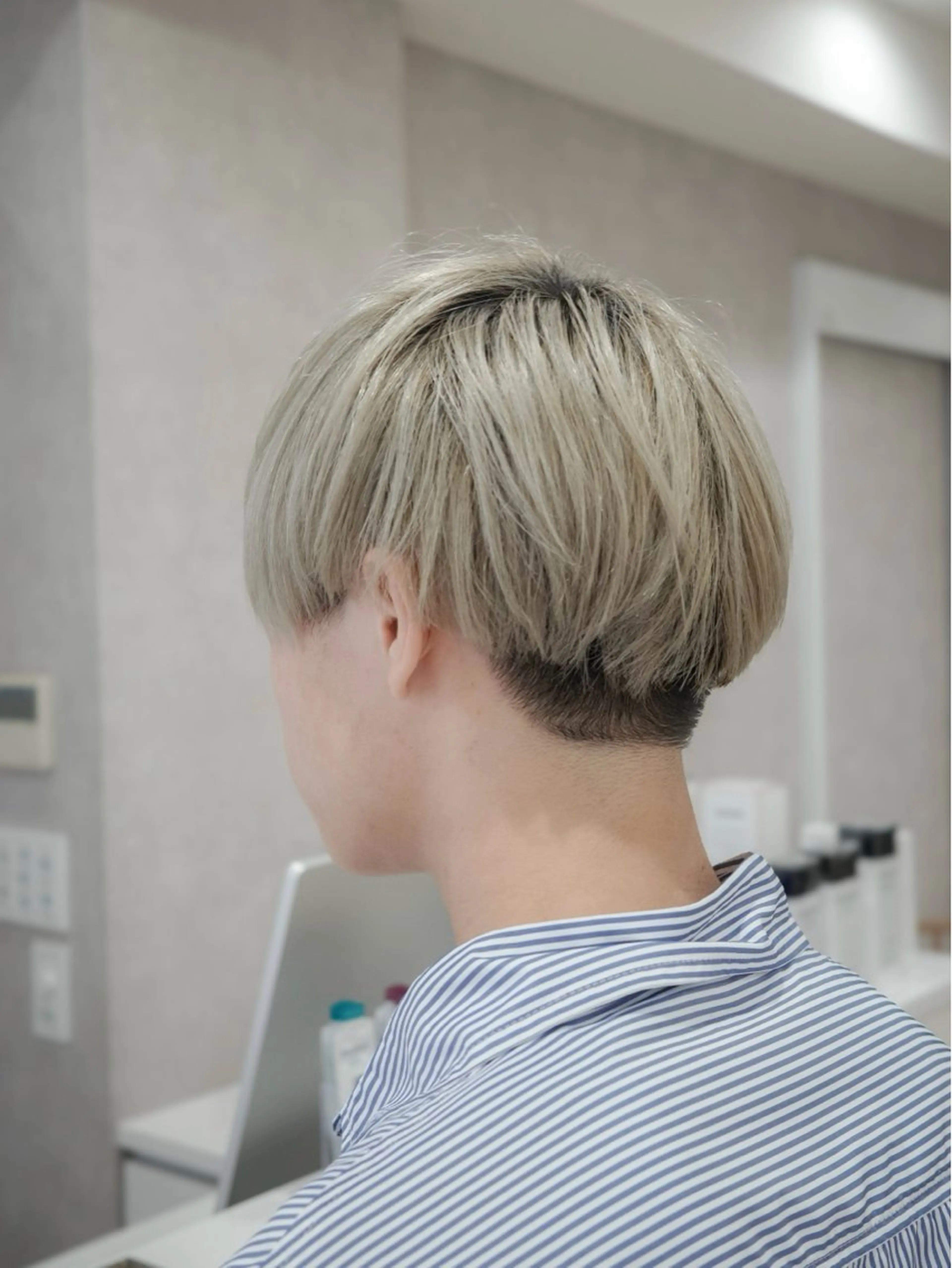 カラー メンズ 三宅健太/レイヤー/ ボブ/透明感カラーのヘアスタイル