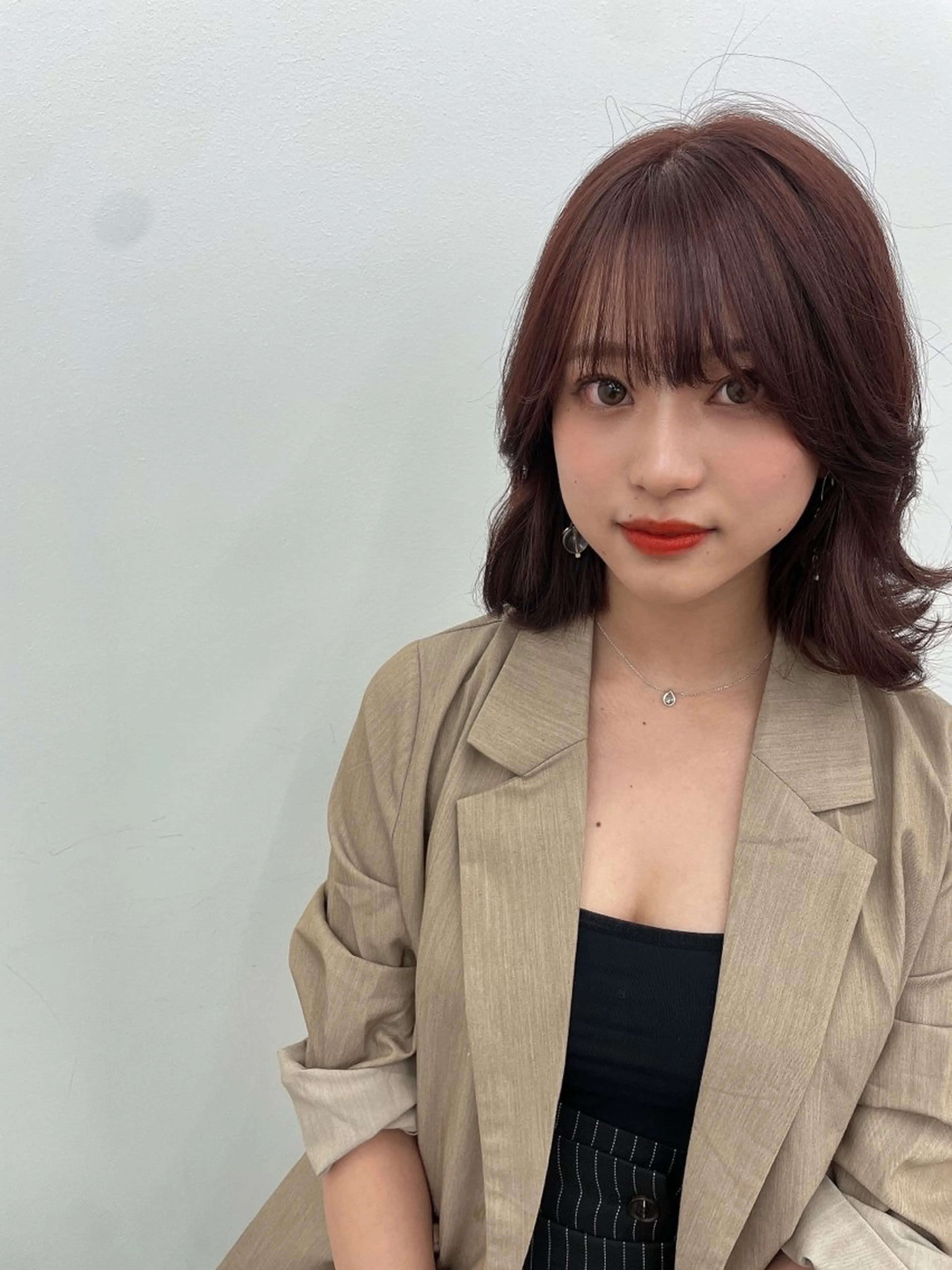 ミディアム 韓国風レイヤーカット 松葉翔のヘアスタイル