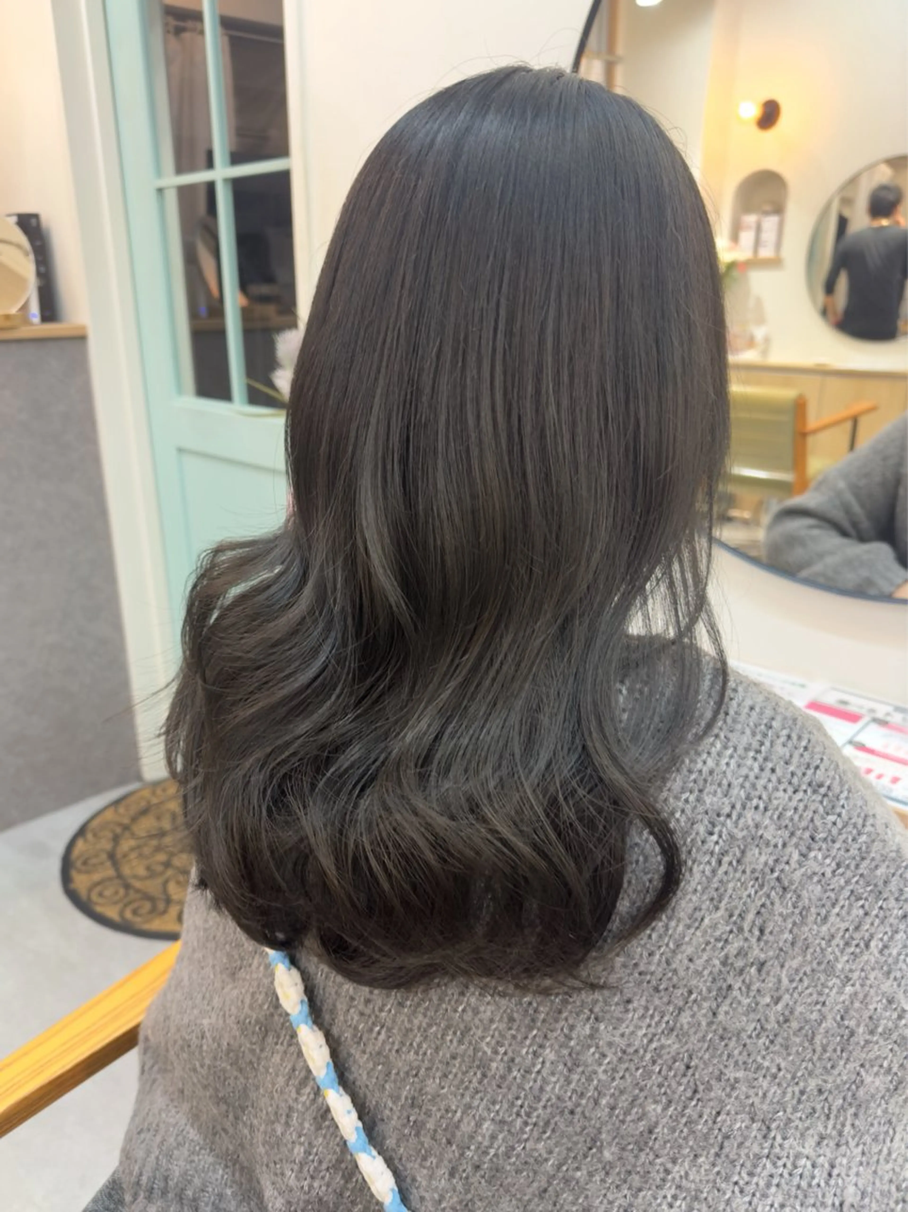 セミロング カラー 透明感カラー レイヤー/顔周り /いいぬまみかのヘアスタイル