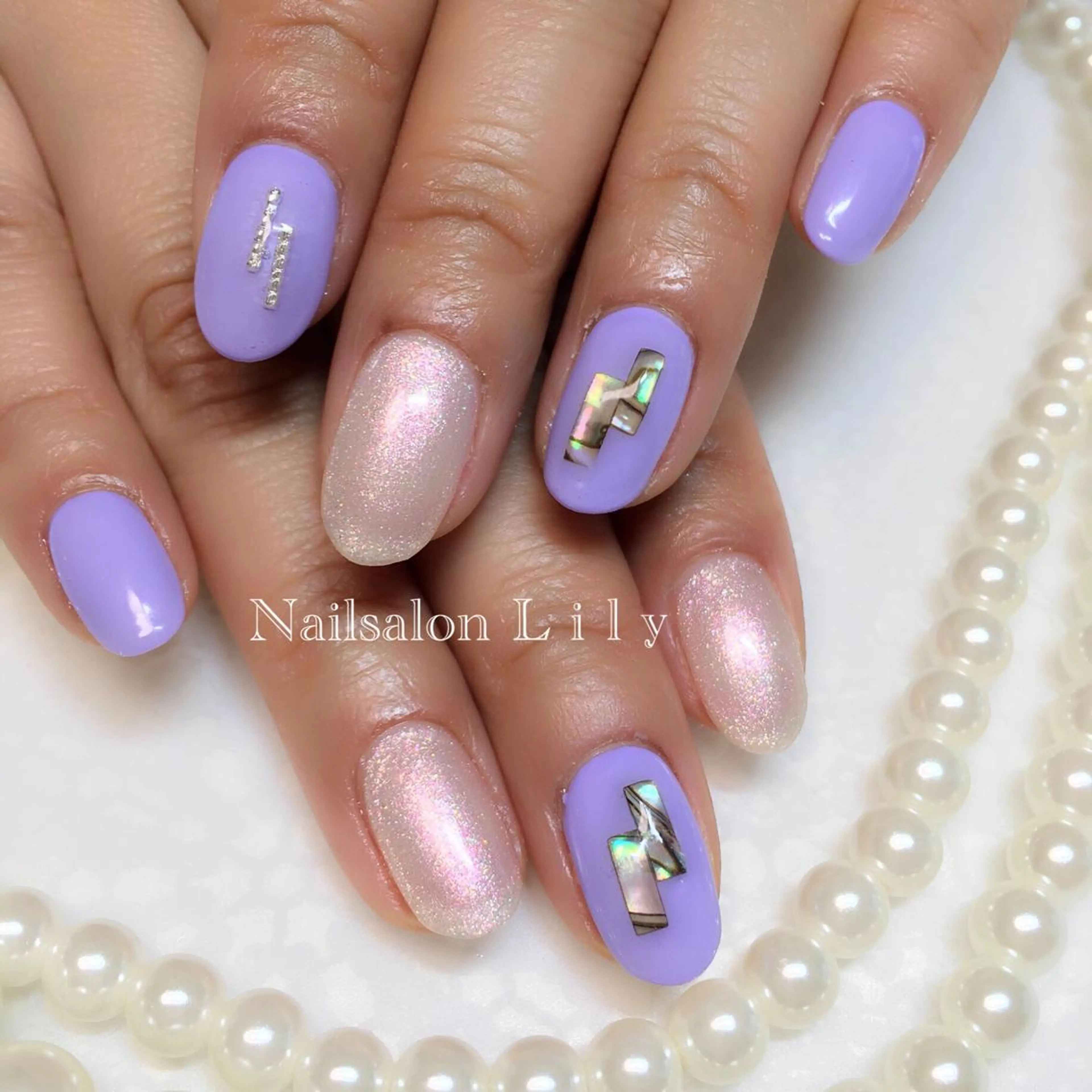 ネイル ストーンネイル Lily*nail 🌻Mii🌻のネイルデザイン