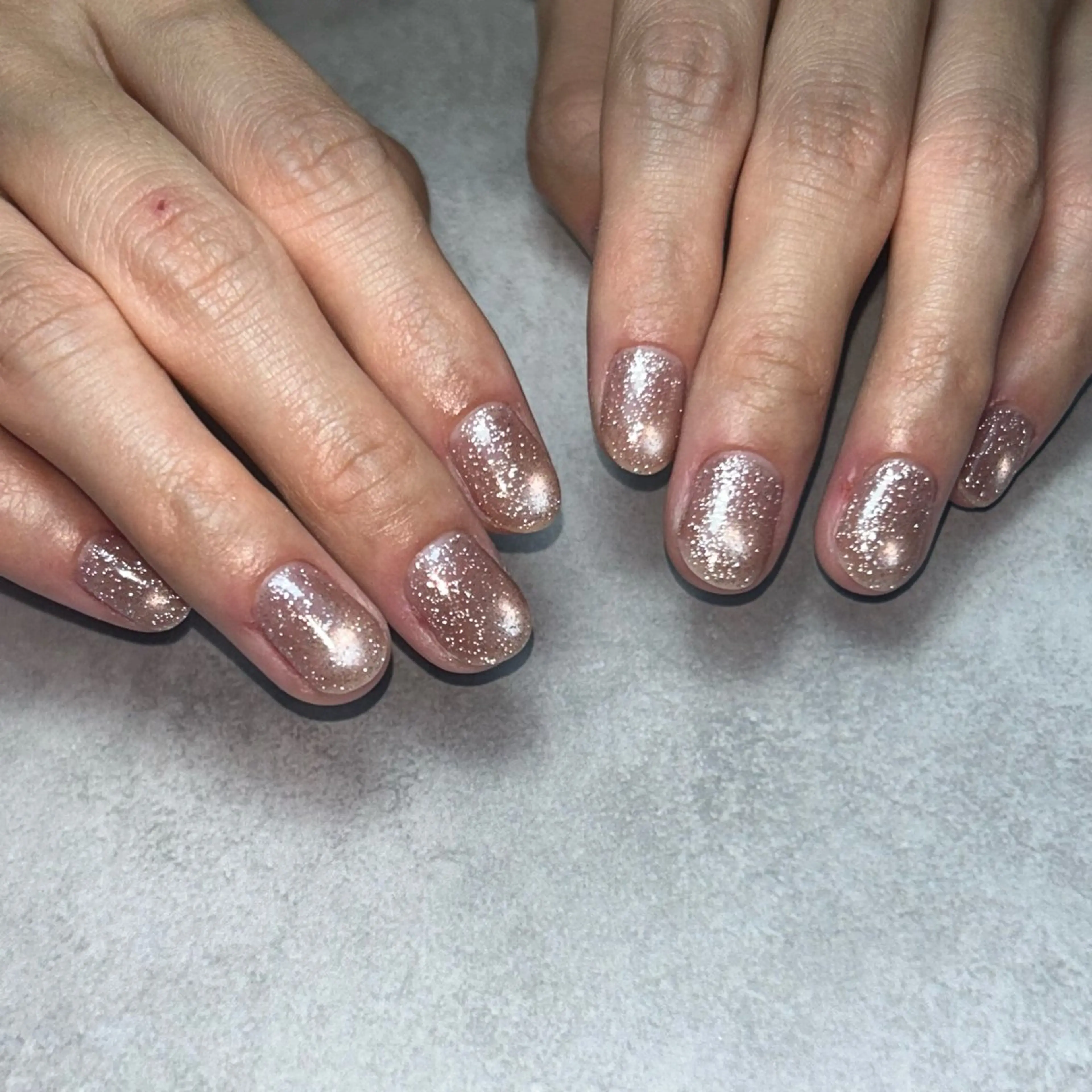 ネイル ハンドネイル ハンドケア 究極の ワンカラー専門店のネイルデザイン