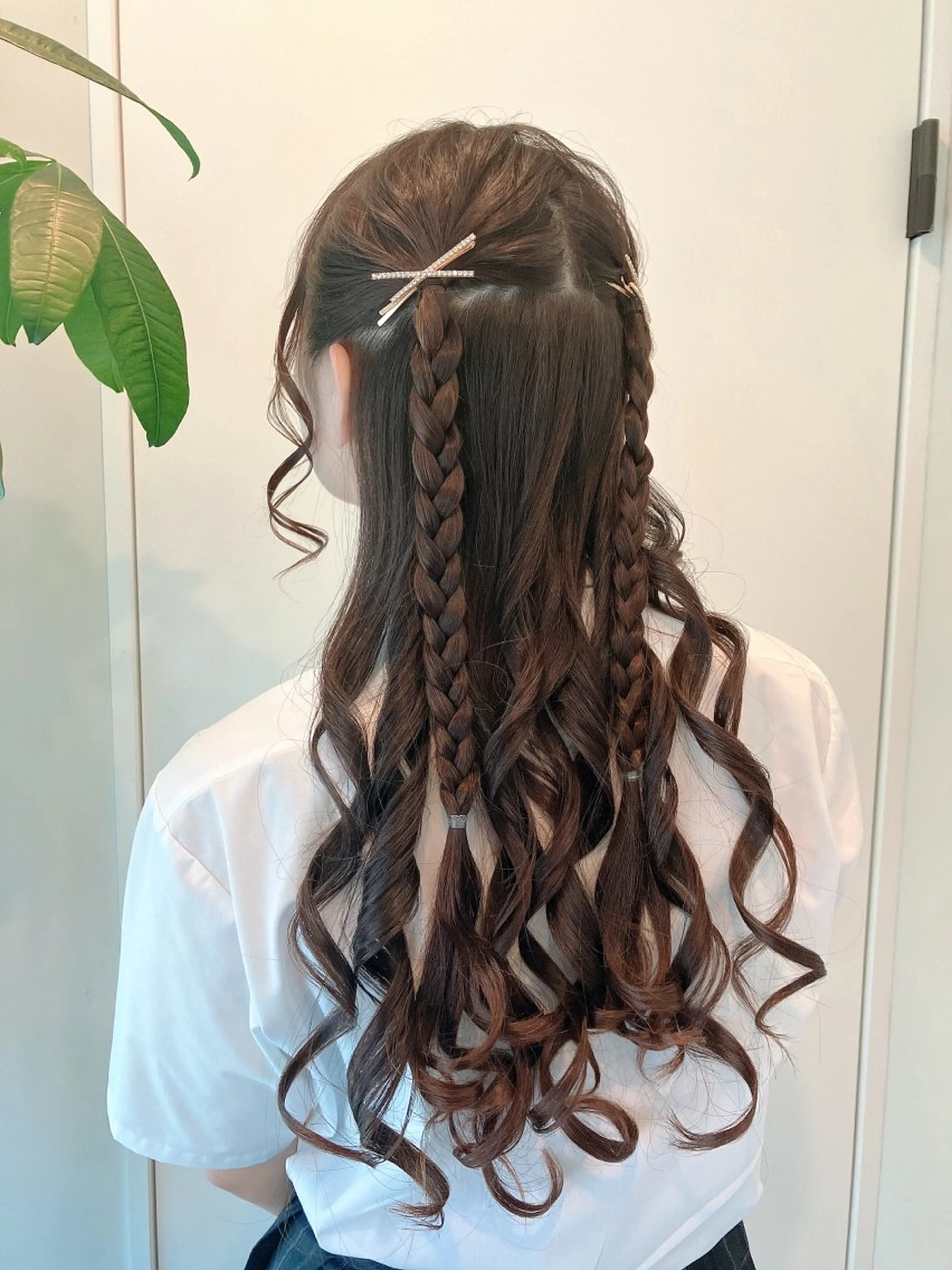 ヘアアレンジ 三つ編み 卒業式のヘアスタイル Hair&Make Nahoのマツエク・マツパデザイン
