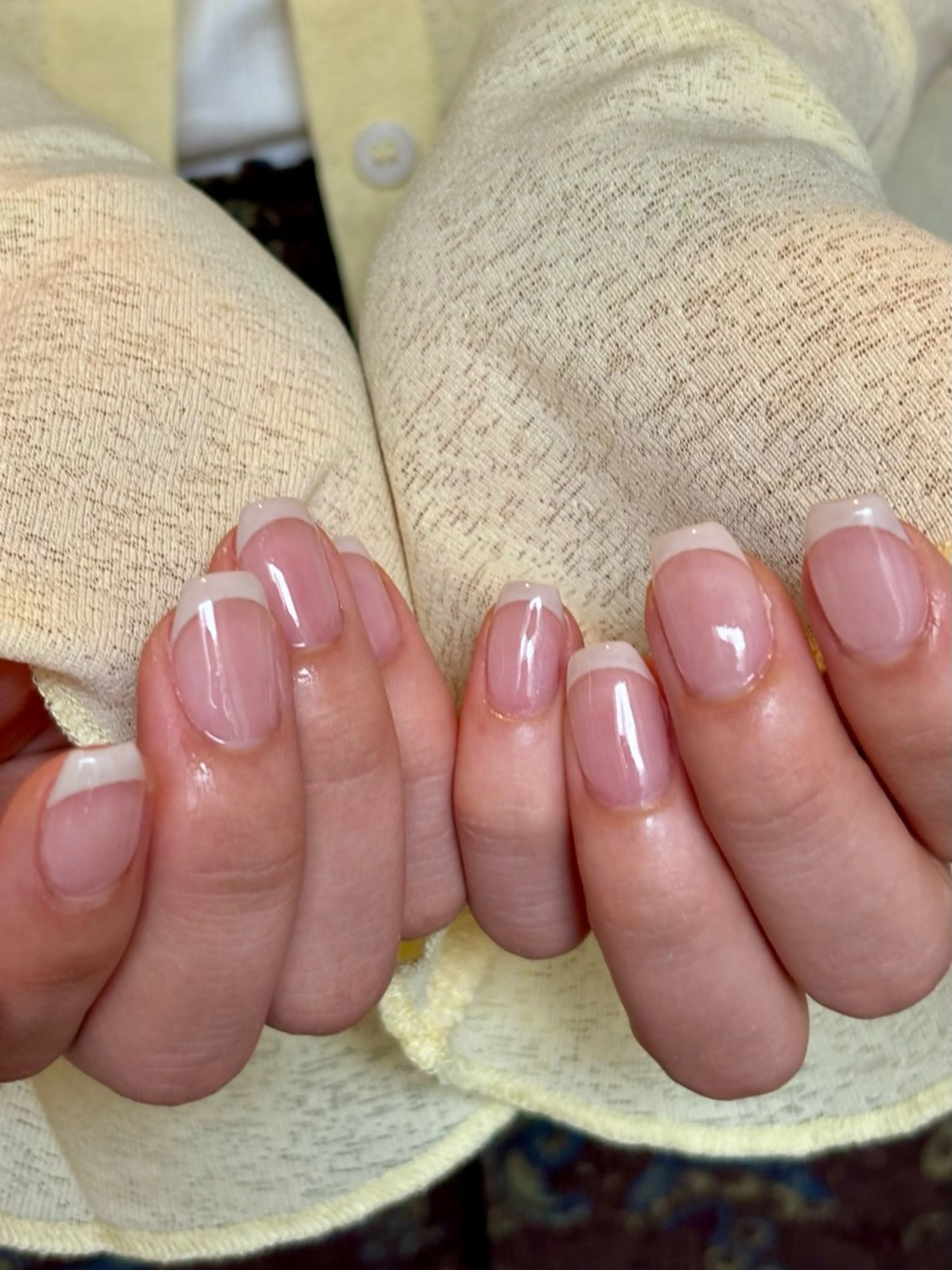 ネイル フレンチネイル オフィスネイル ハンドネイル scre as Etelのネイルデザイン