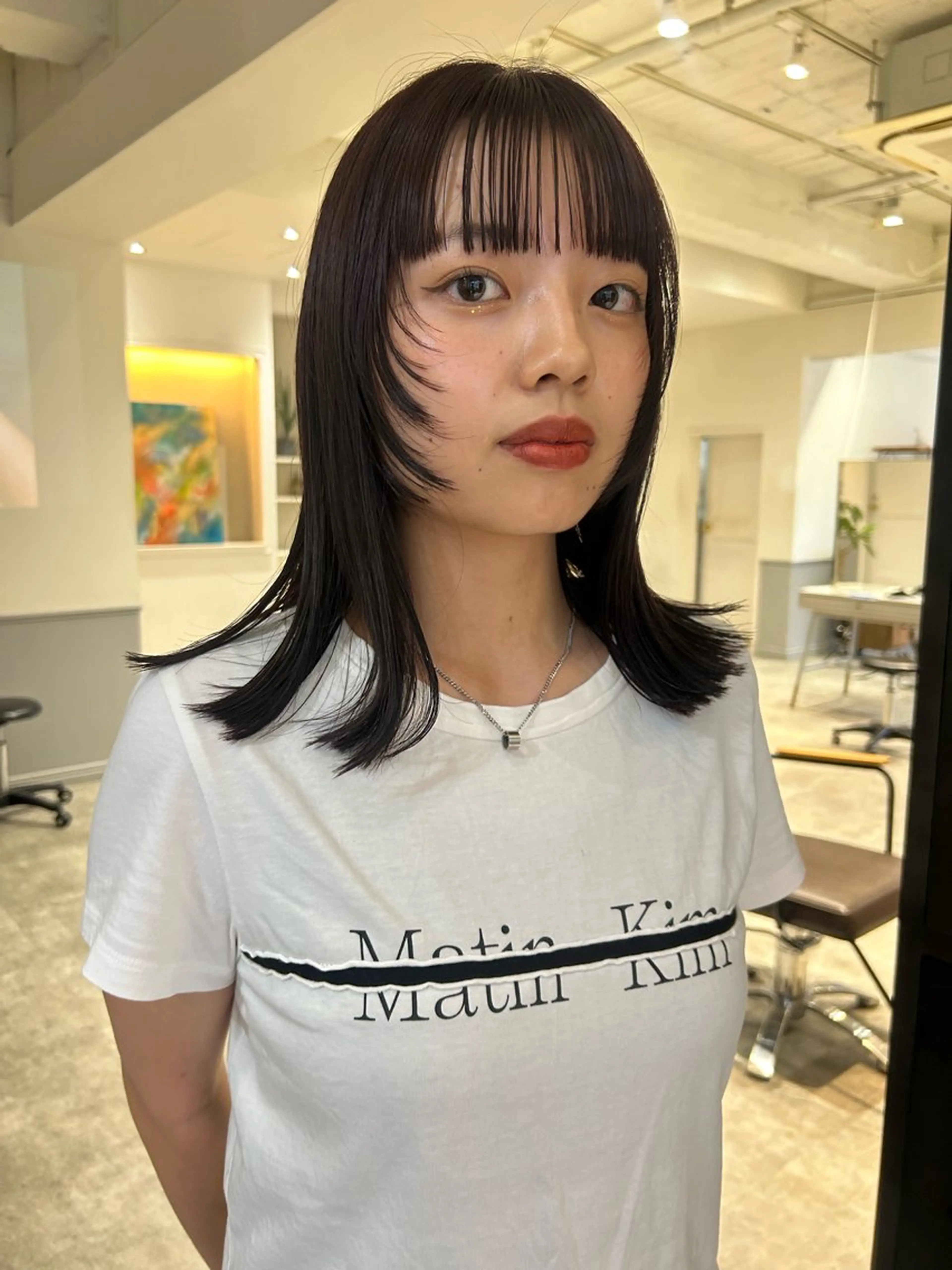 ミディアム 薄暮 マツイ　レンのヘアスタイル