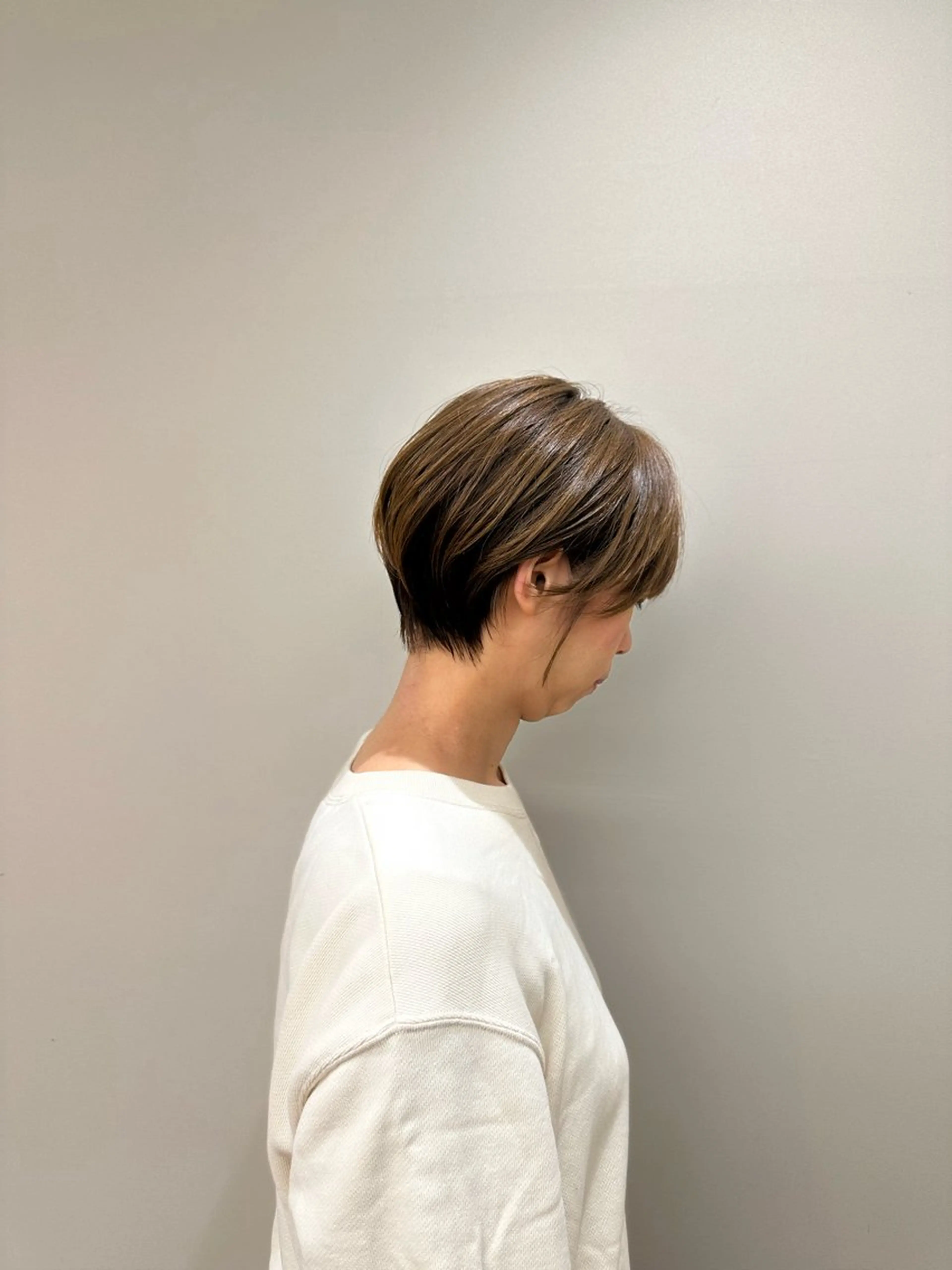 ショート 高槻裕二 ショートボブ縮毛矯正のヘアスタイル