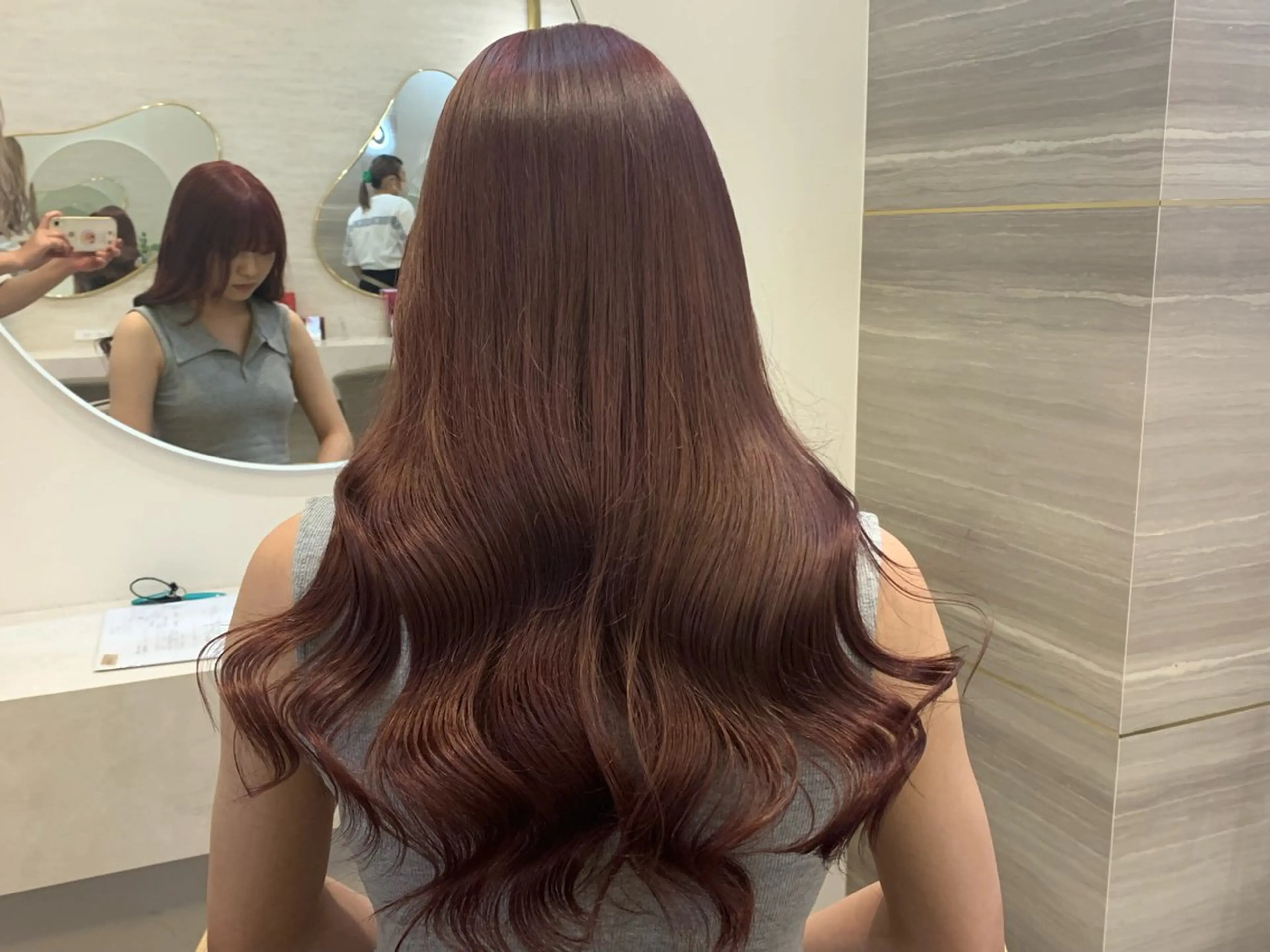 ロング カラー パーマ ヘアアレンジ メンズ キッズ ヘアカラー トリートメント 🤍韓国風レイヤー/ 艶髪🤍鳥越美羽のヘアスタイル