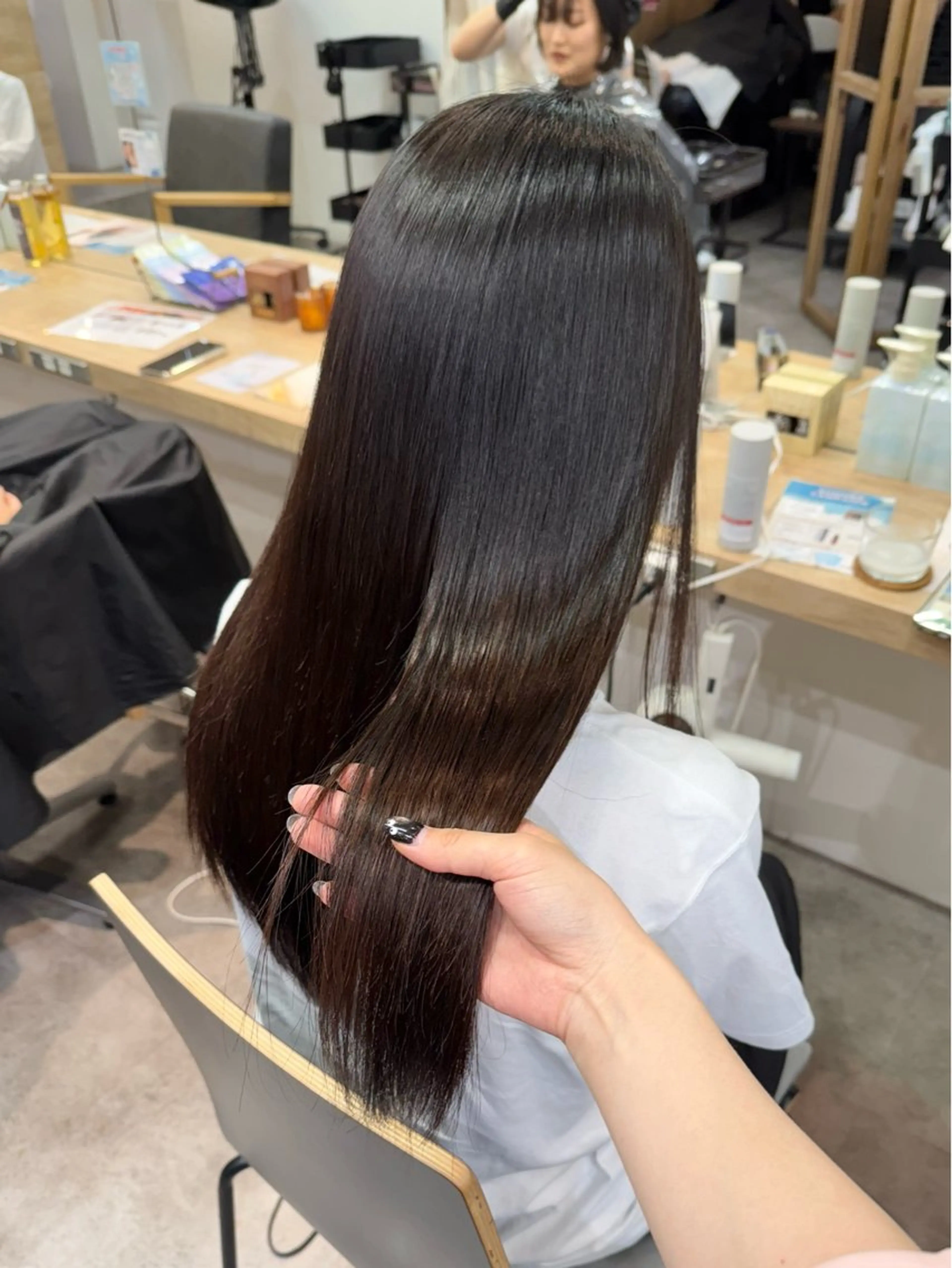 ロング 美髪縮毛矯正/暖色 カラー/エクステのヘアスタイル