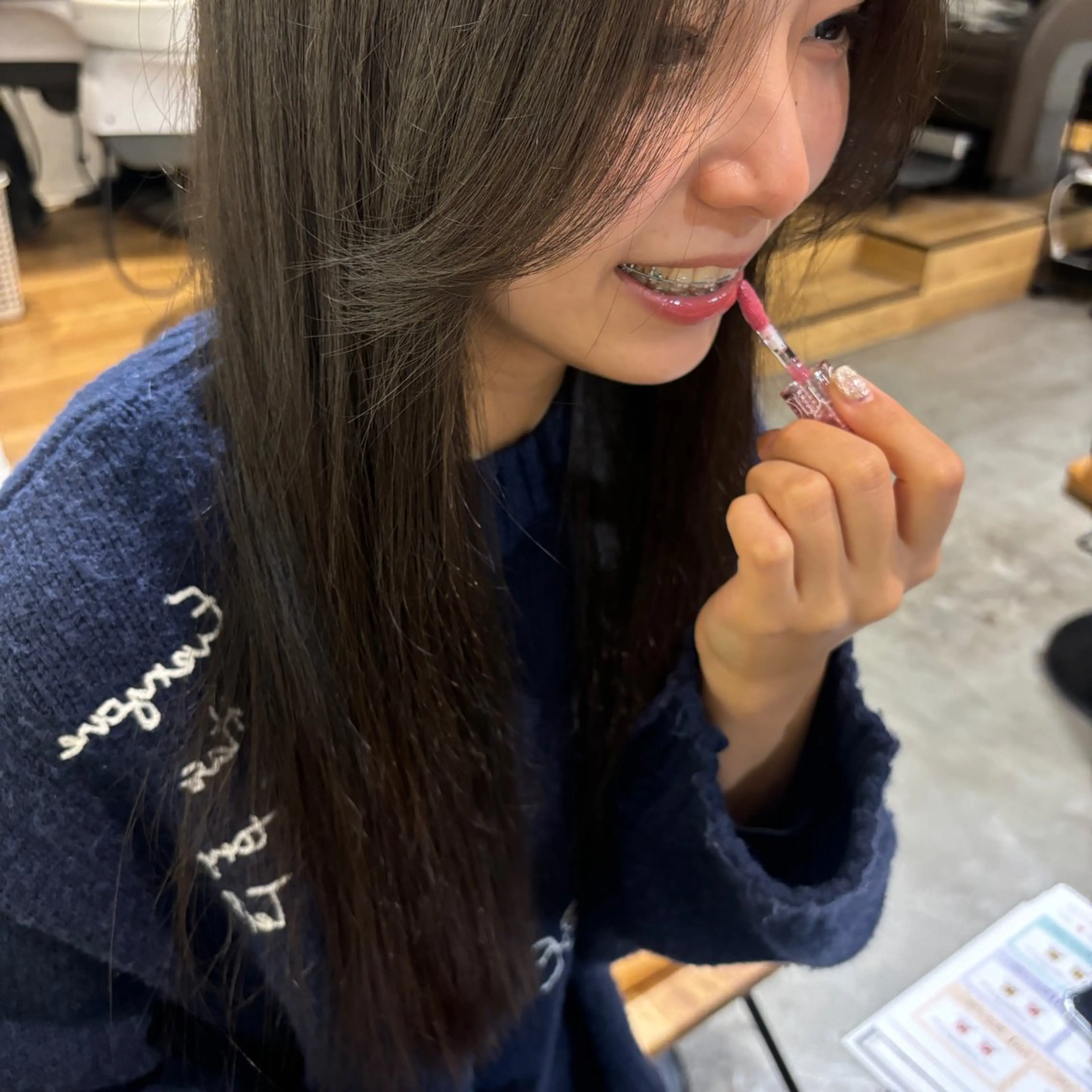 ロング ヘアカラー トリートメント 小木曽 里華のヘアスタイル