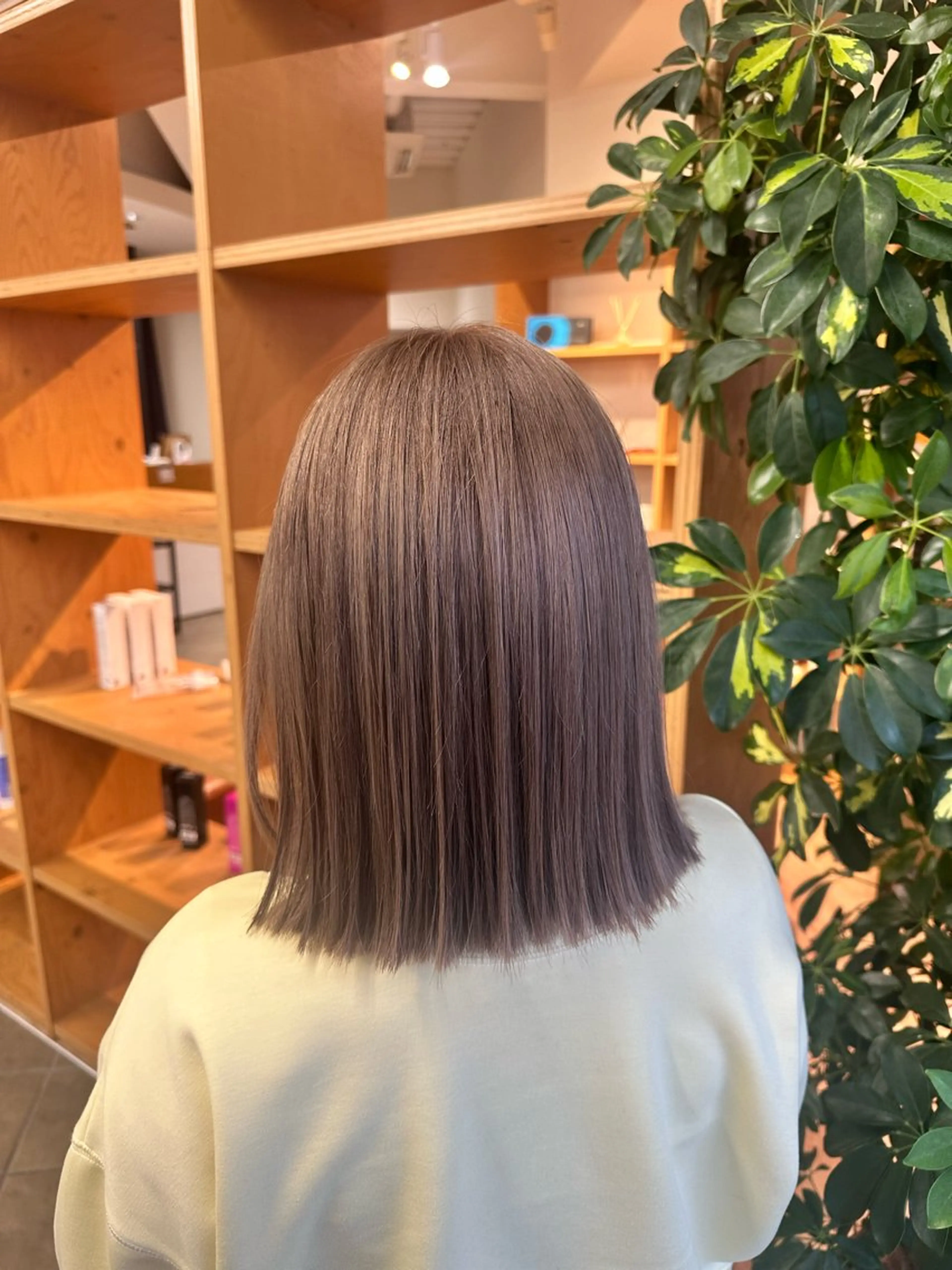 カラー ベージュカラー ミルクティーベージュ ボブ カット ヘアカラー ブリーチカラー/ わきたちえ🌻のヘアスタイル