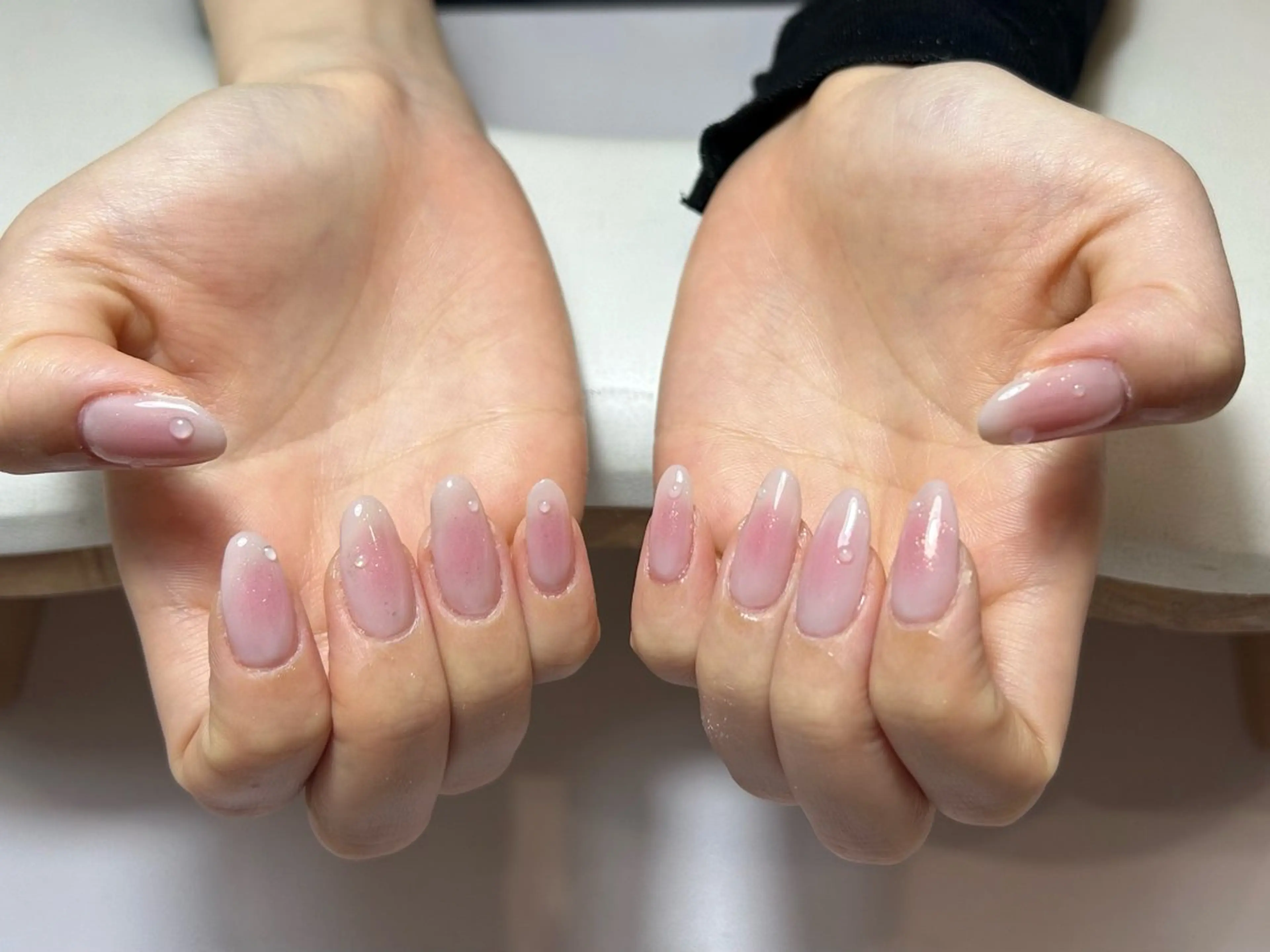 ネイル キラキラネイル 韓国ネイル オフィスネイル シンプルネイル ワンホンネイル Anela 池袋 💅yuriのネイルデザイン