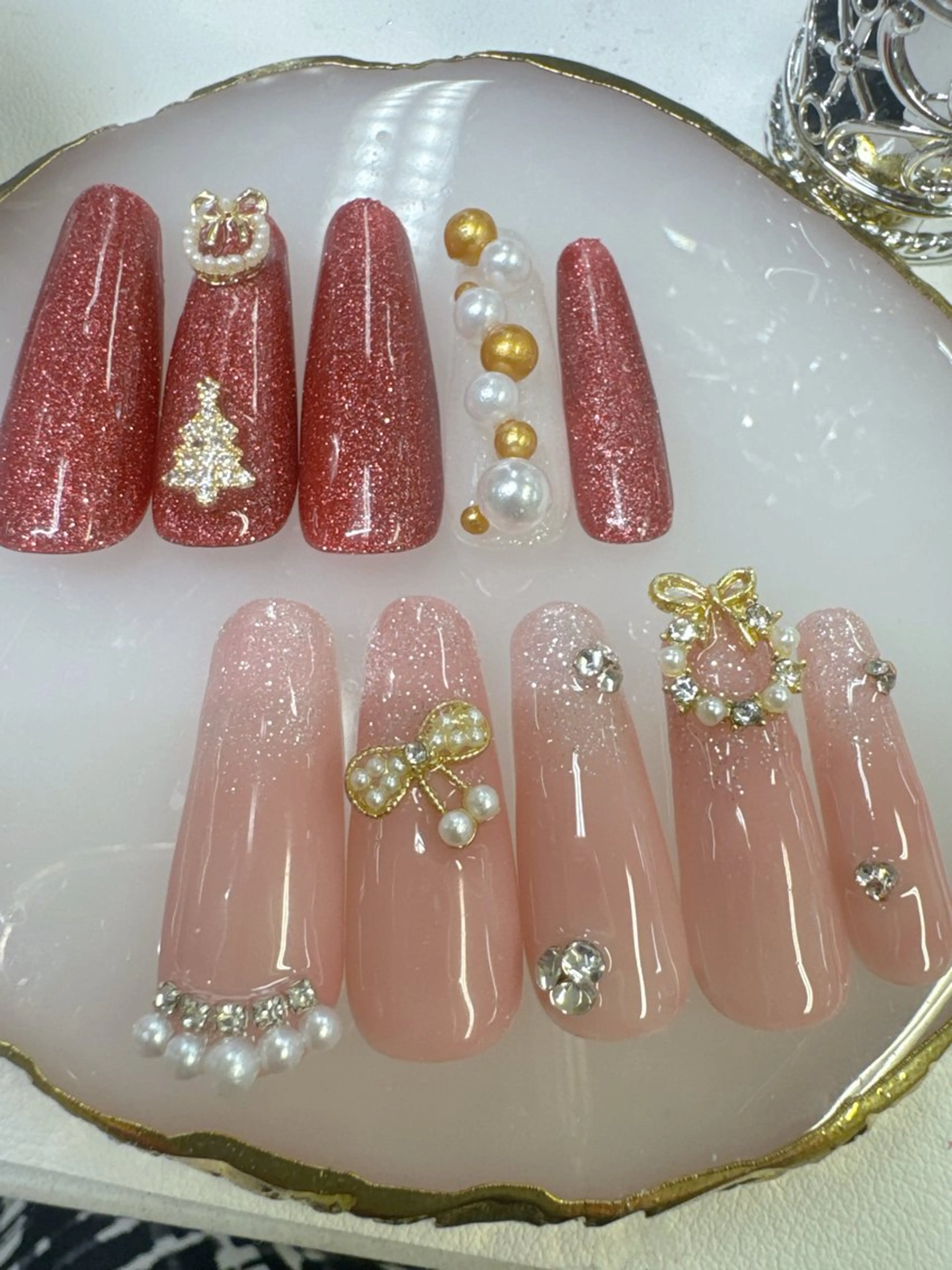 ネイル フレンチネイル ジェルネイル ガラスフレンチ キラキラネイル ロングネイル ハンドネイル Queeens nailのネイルデザイン