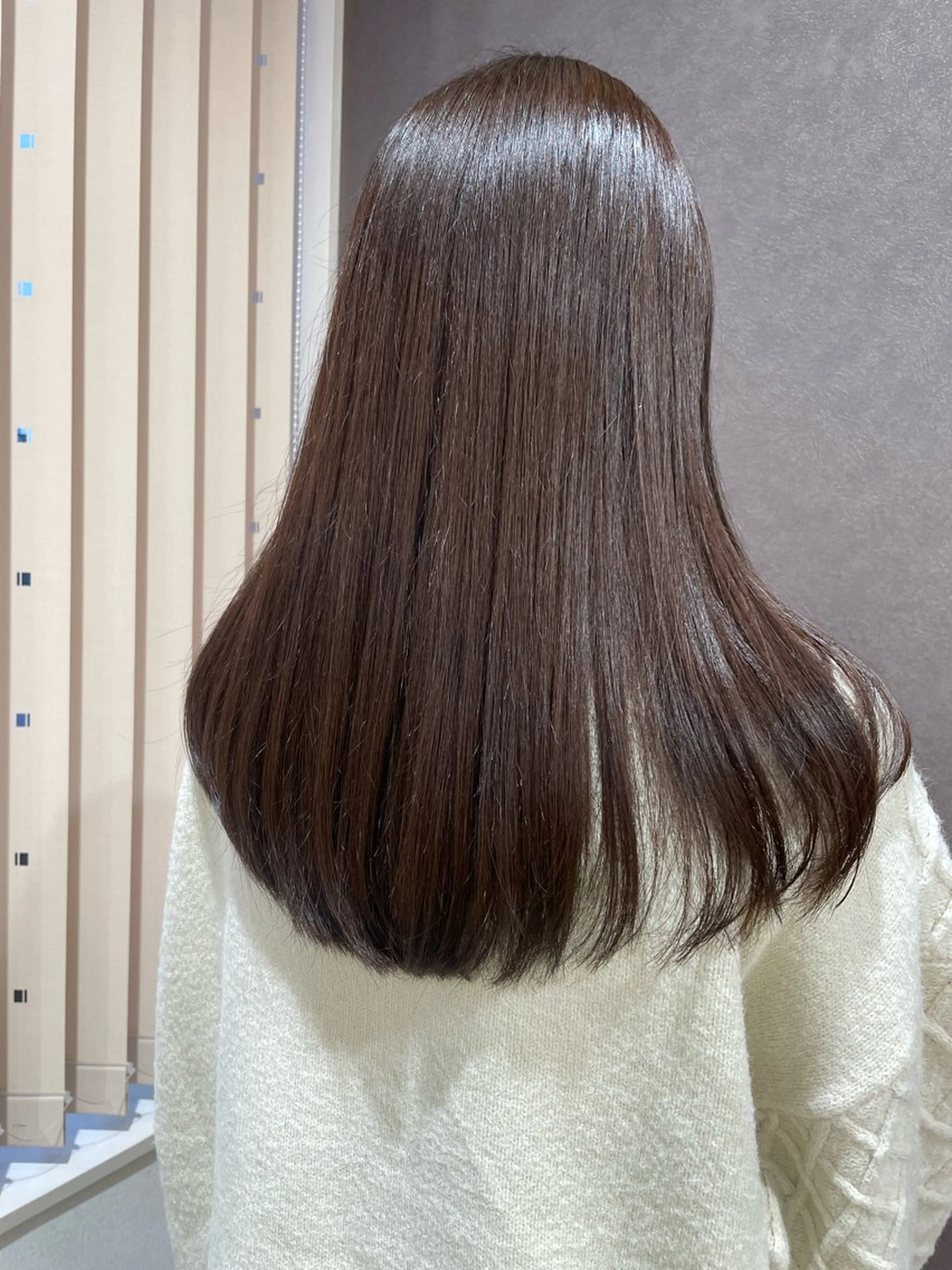 ロング 白木 柾美のヘアスタイル