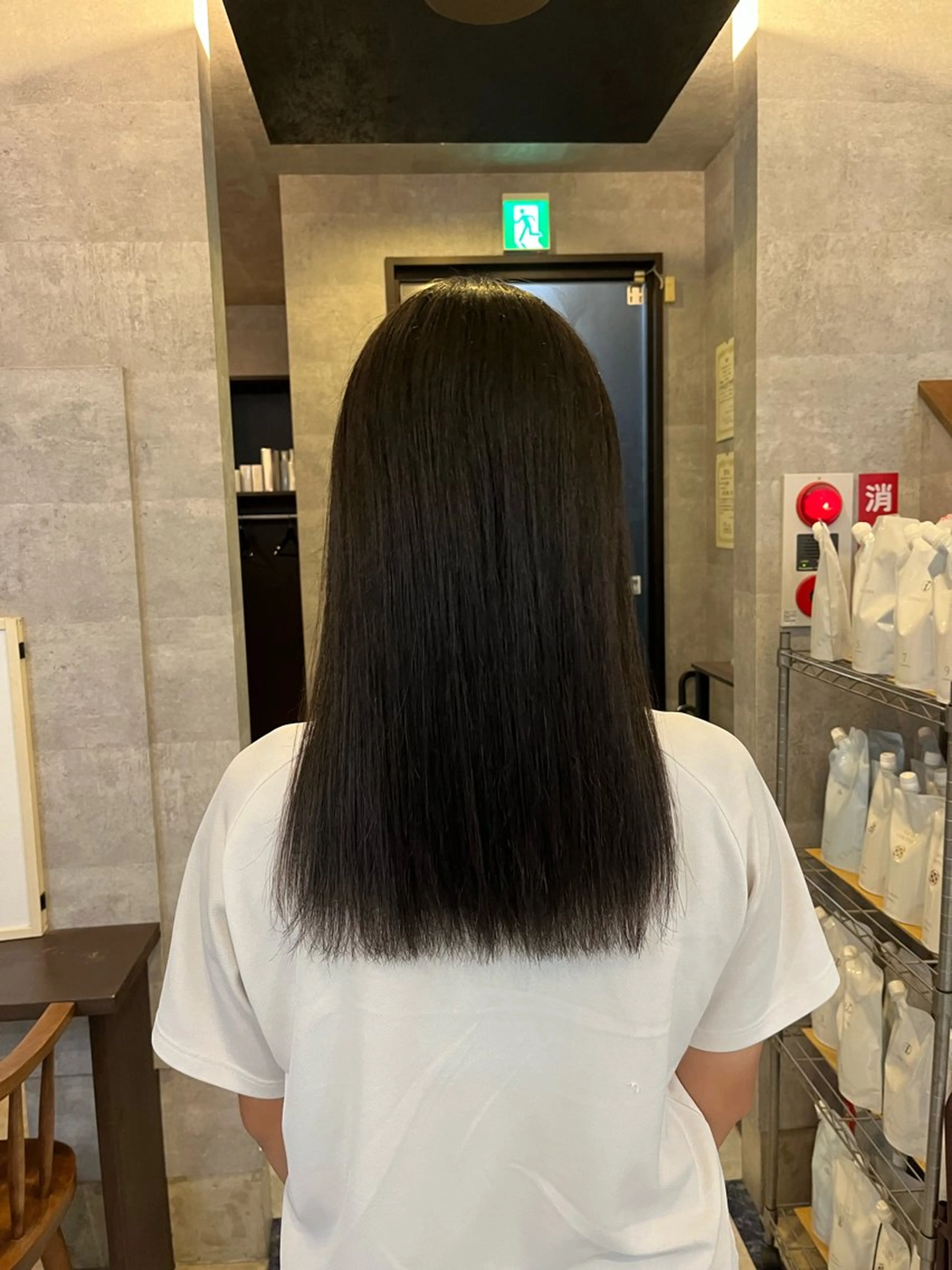セミロング イロアイヘアー Renのヘアスタイル