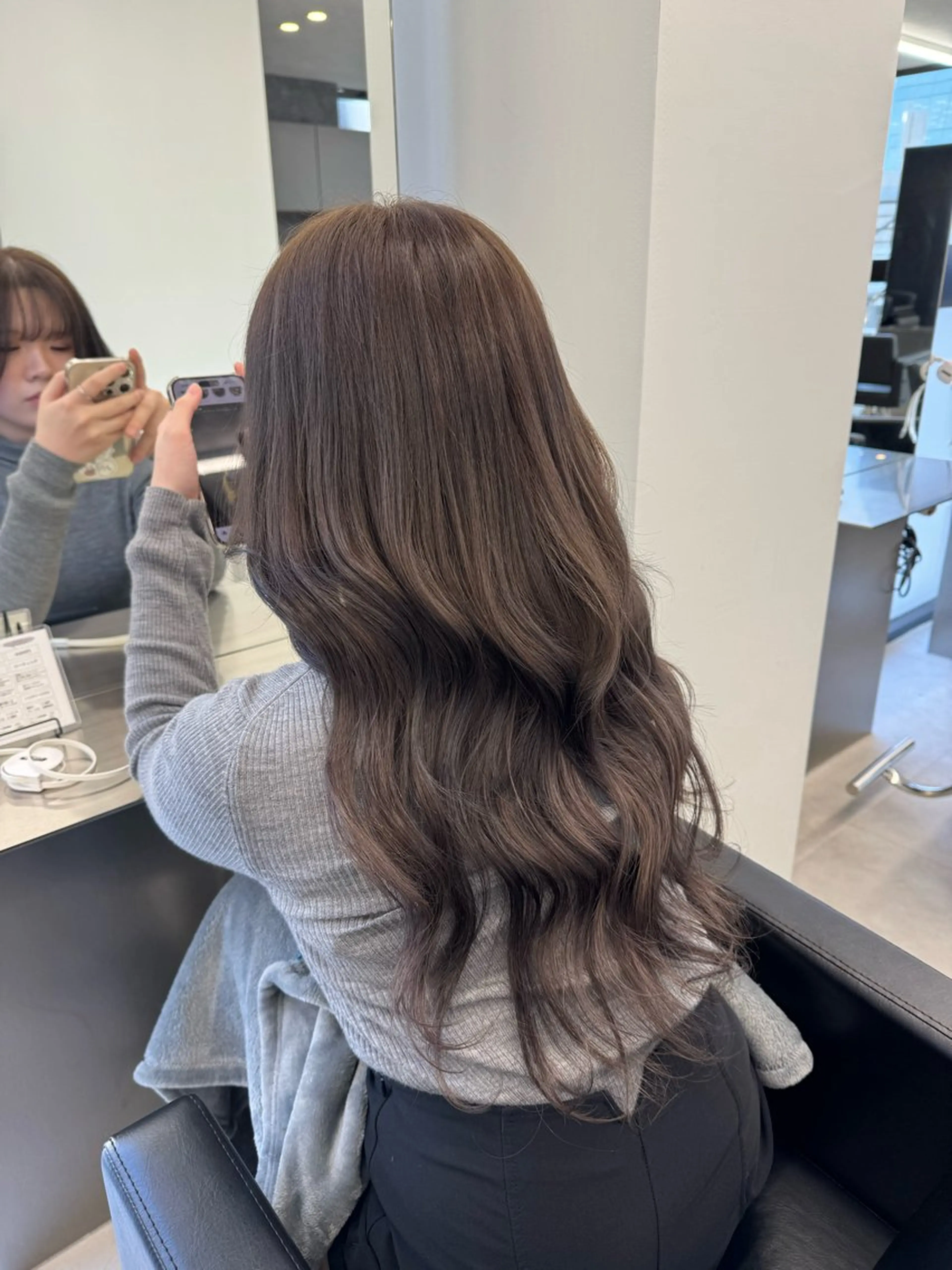 ロング カラー ブリーチ ダブルカラー グレージュ ブリーチなしカラー エクステ ヘアカラー エクステ ハイトーン/エクステ /韓国ヘアKENTAのヘアスタイル