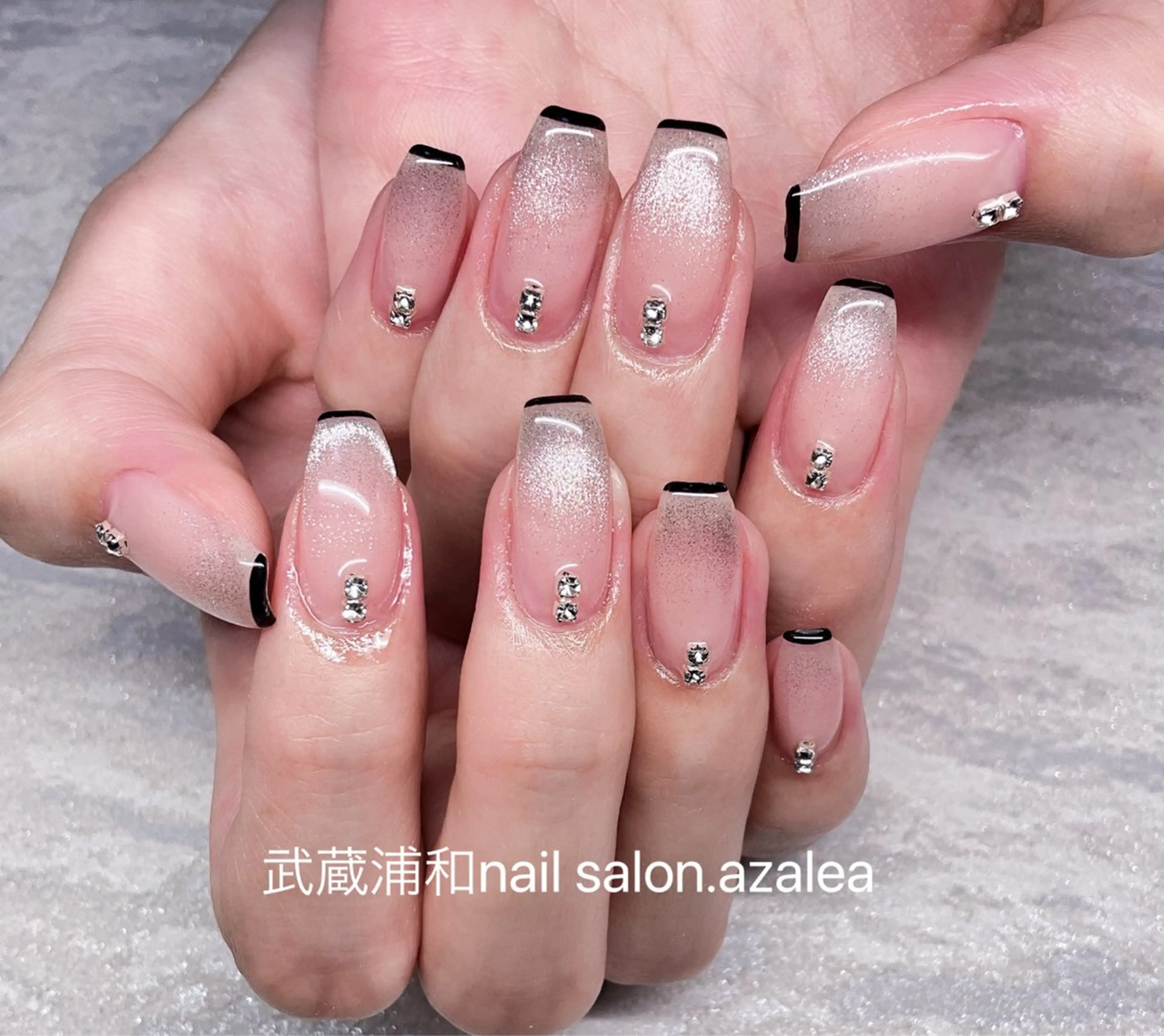 ネイル ハンドネイル R inのネイルデザイン