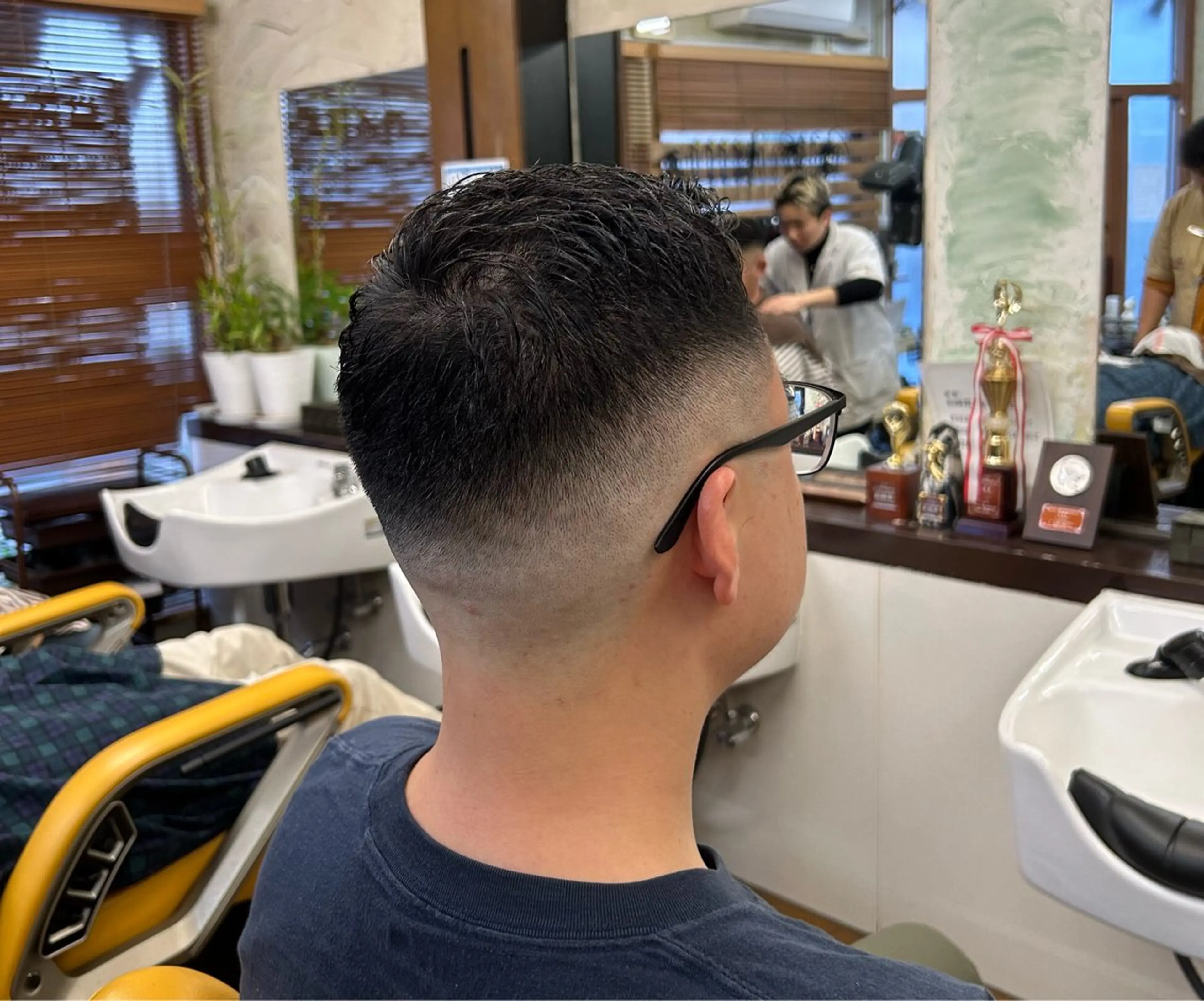 ショート メンズ フェードカット スキンフェード 新宿メンズカット✂︎ 能戸蒼生💈のヘアスタイル