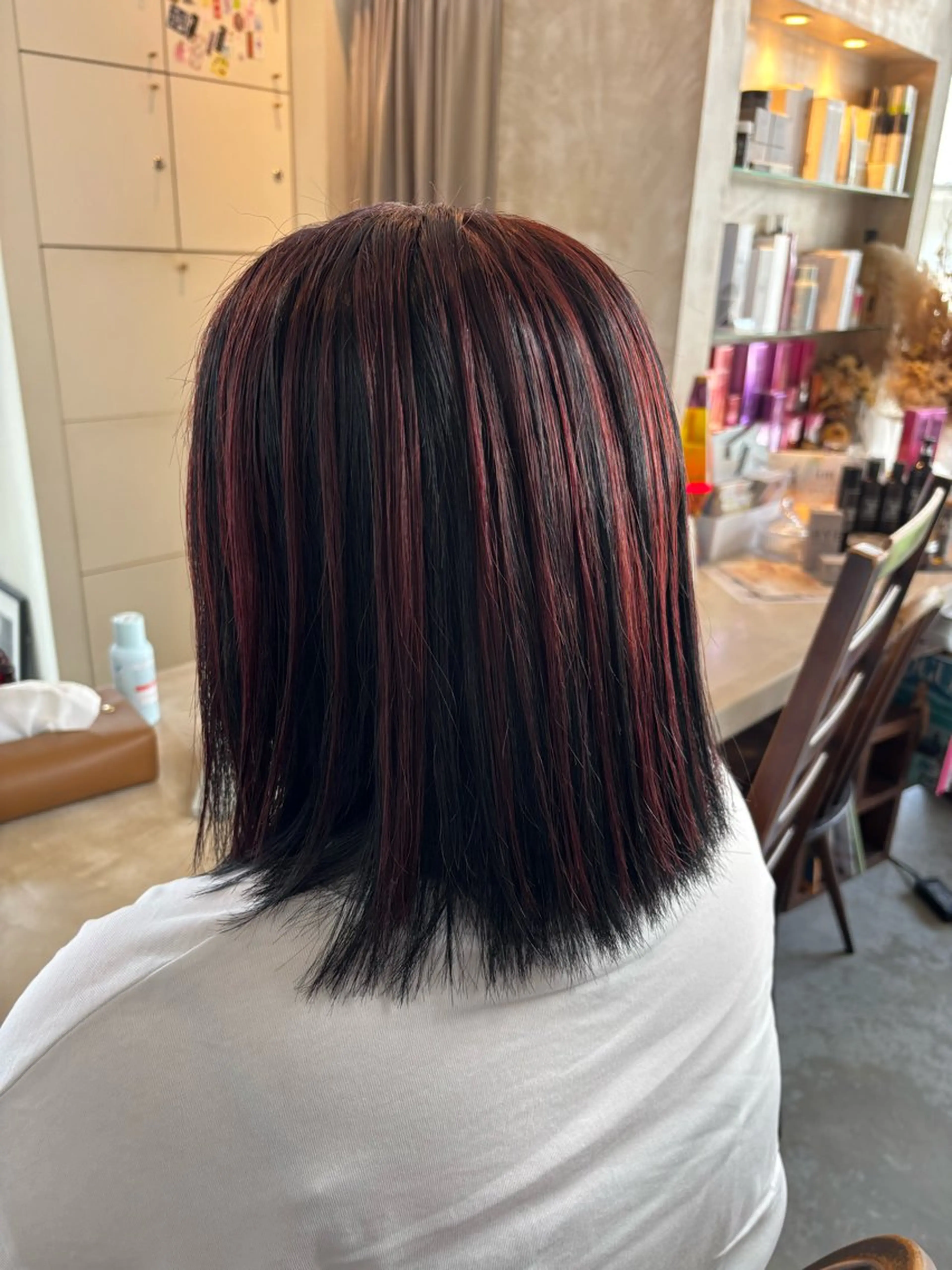 ミディアム カラー 西岡 乙花のヘアスタイル