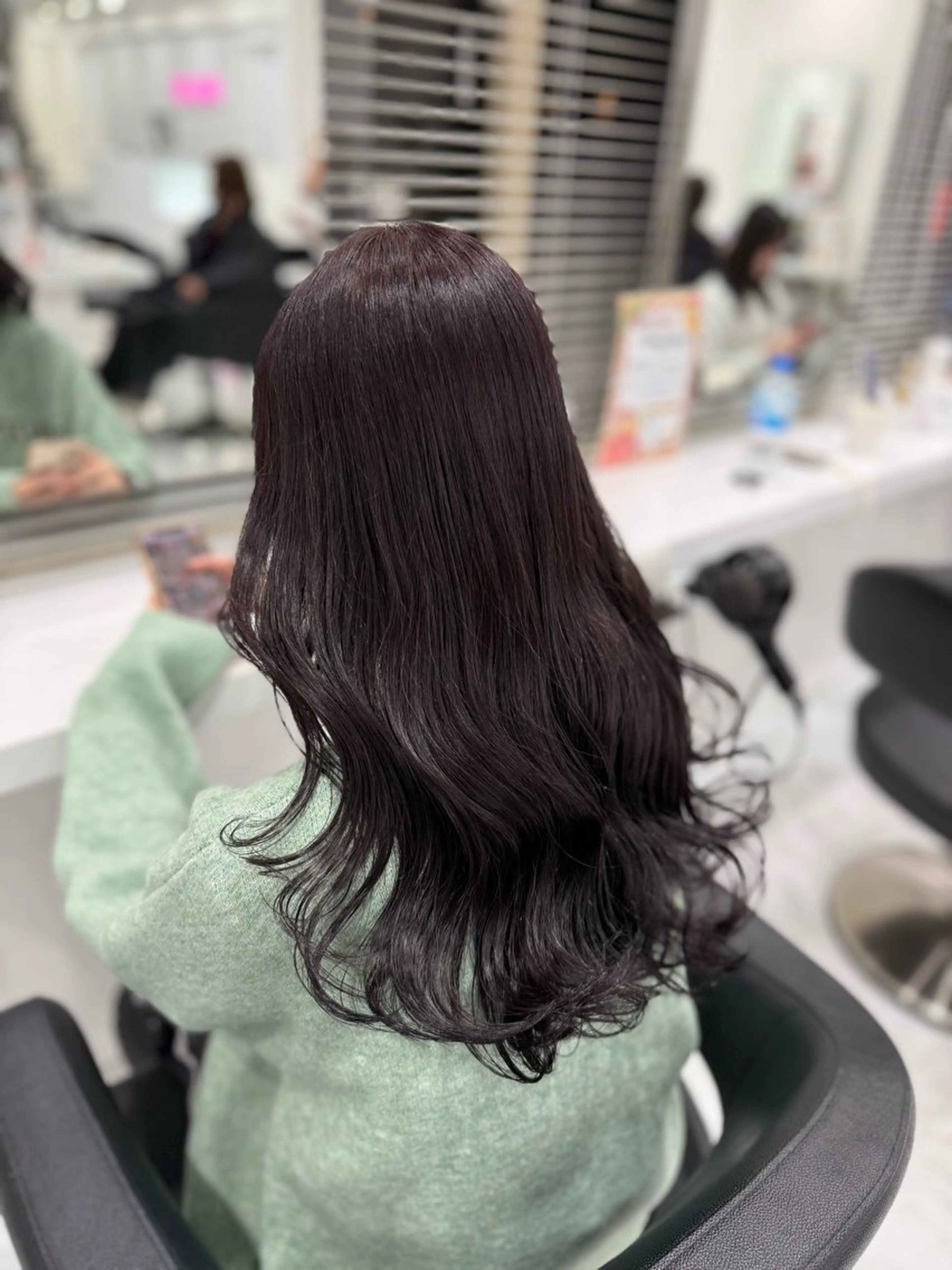 ロング カラー ラベンダーカラー ヘアカラー トリートメント ラベンダー💜 グレージュ🩶のヘアスタイル