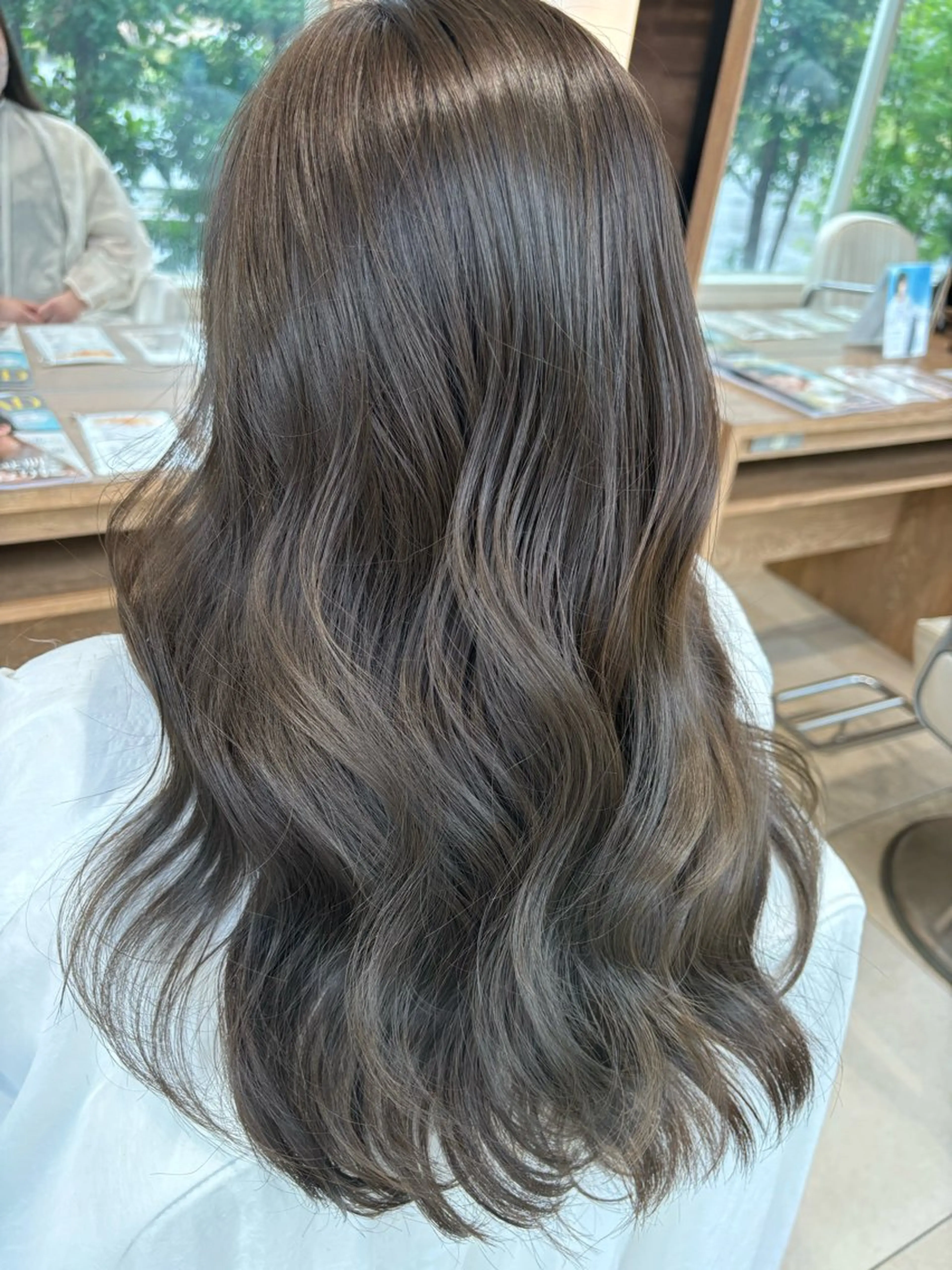 おでかけ前のコテ巻きセット🤍の写真