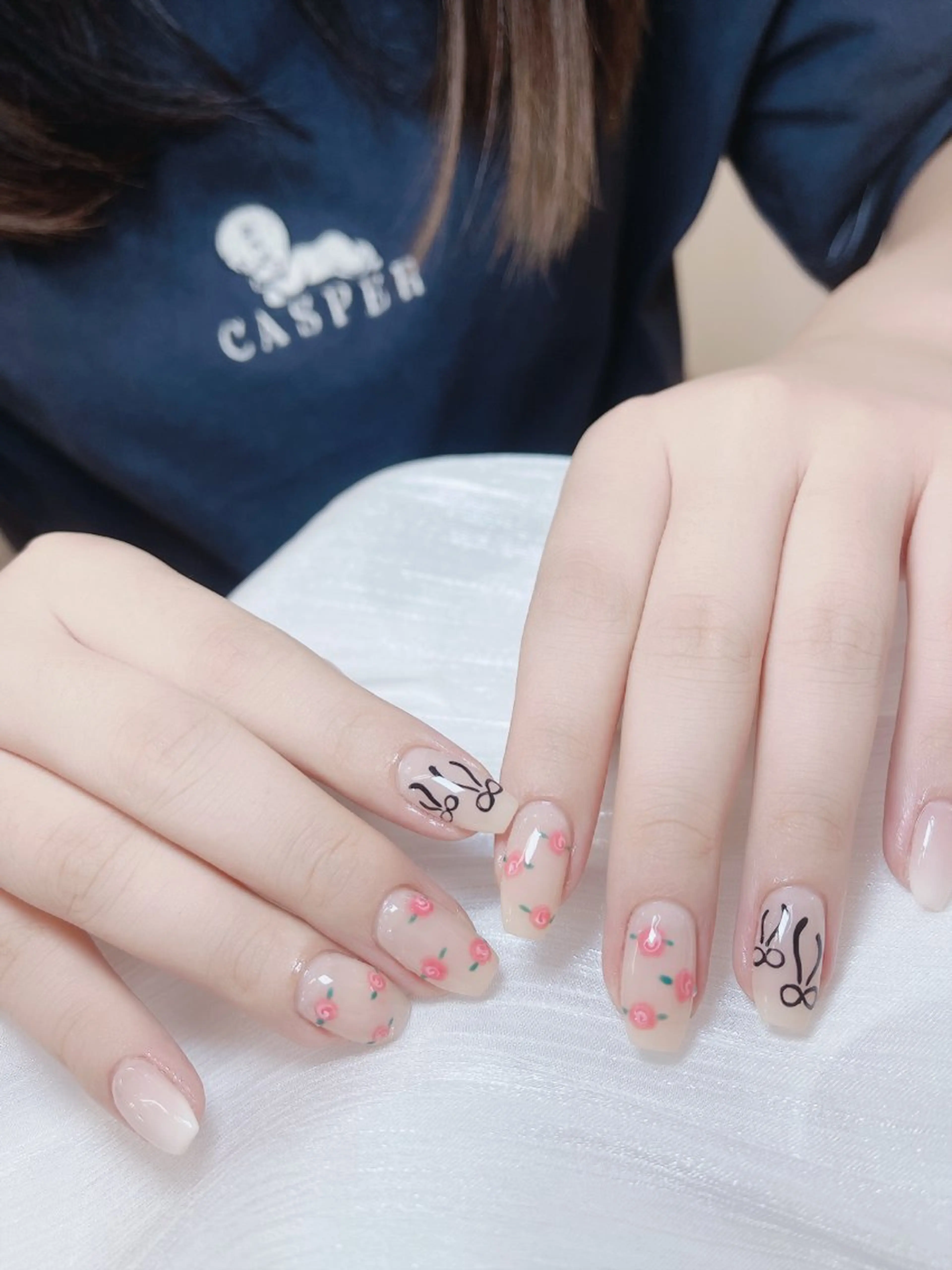 ネイル チークネイル フレンチネイル グラデーション キラキラネイル 韓国ネイル ハンドネイル DUO MI nail salonのネイルデザイン