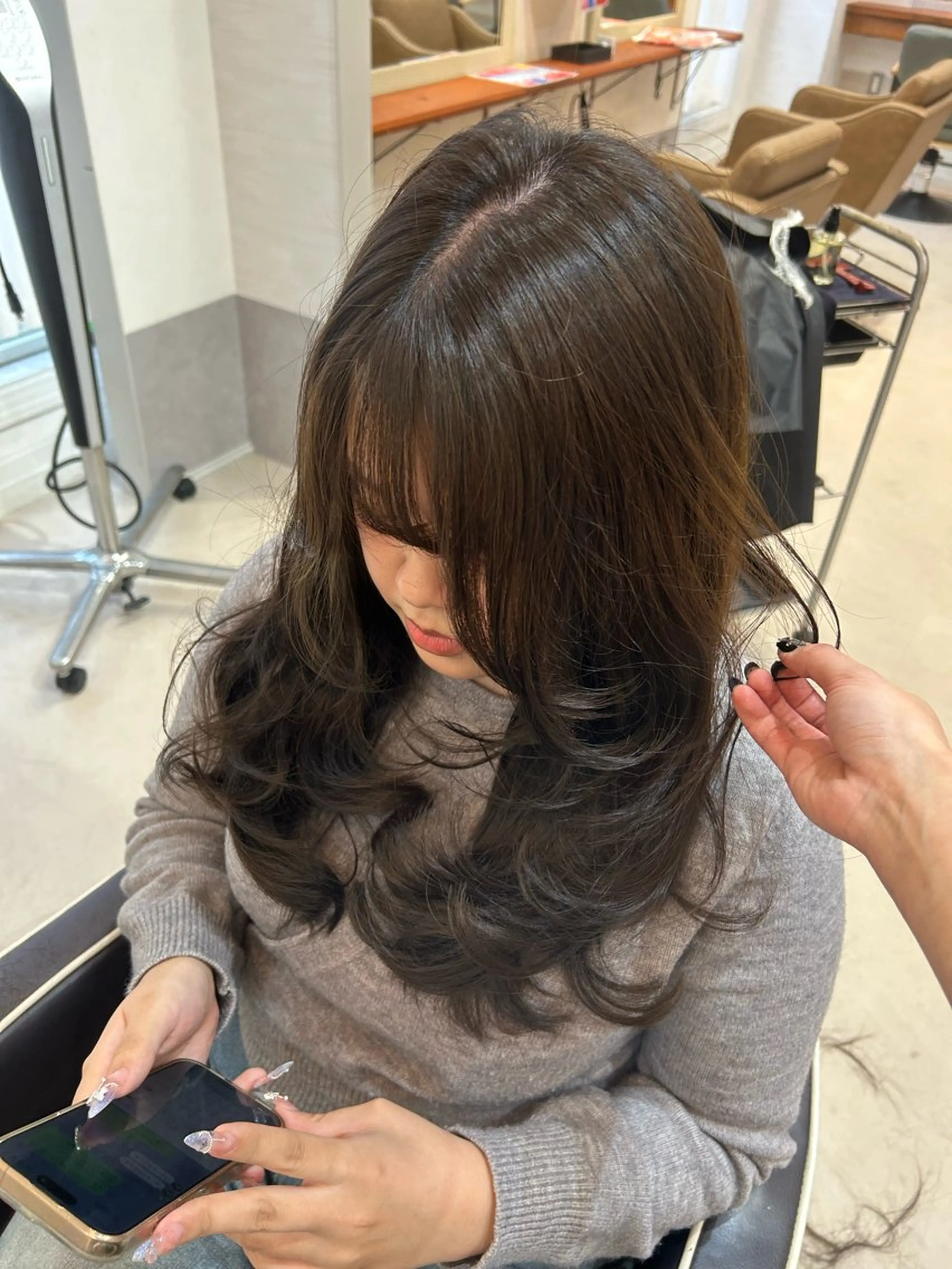 ロング カラー レイヤーカット カット ヘアカラー お顔周り/オリーブ/ Wカラー/mei大名のヘアスタイル