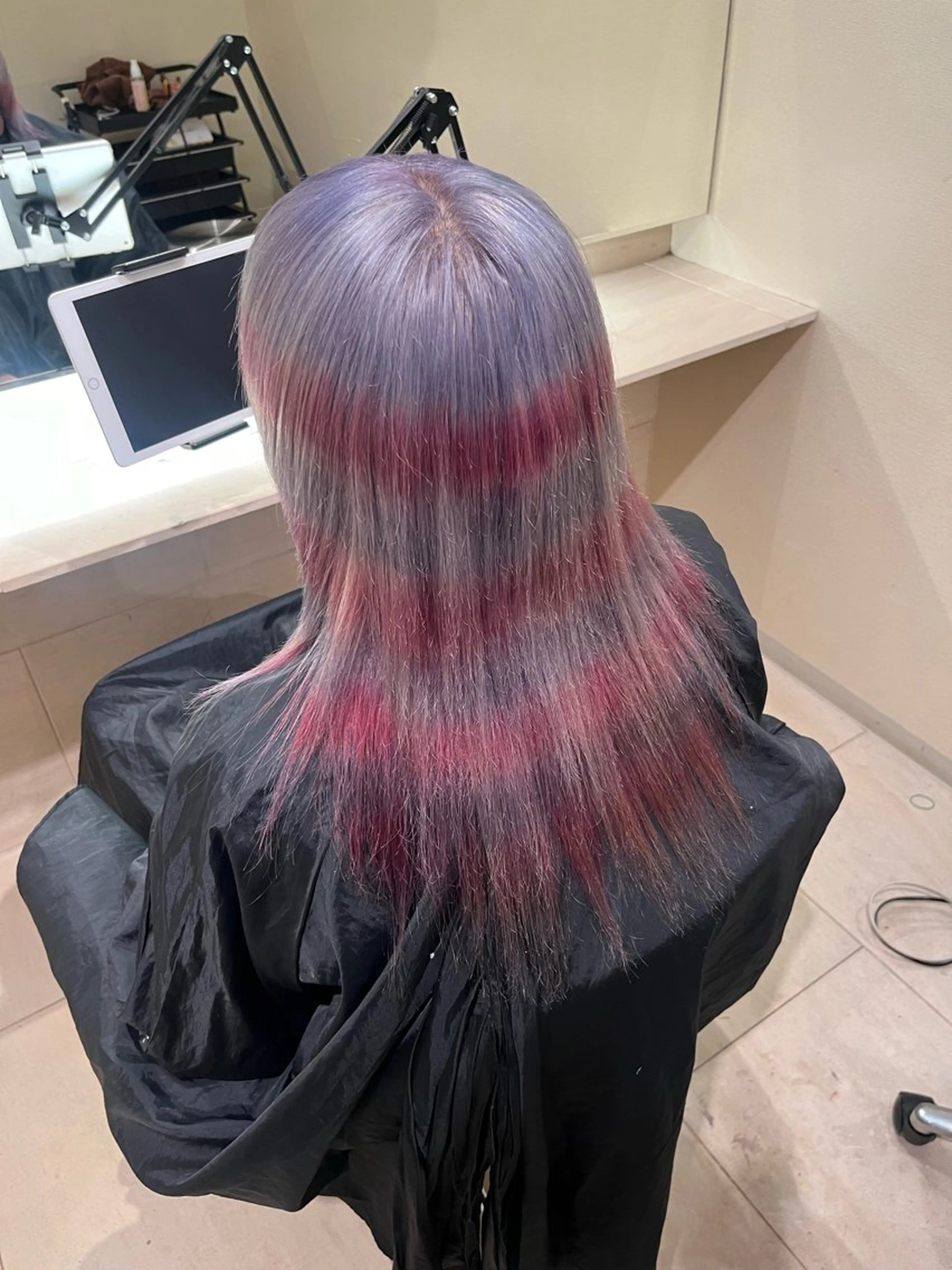 セミロング ☀️コミヤマミユ☀️ /パーマ/ハイトーンのヘアスタイル