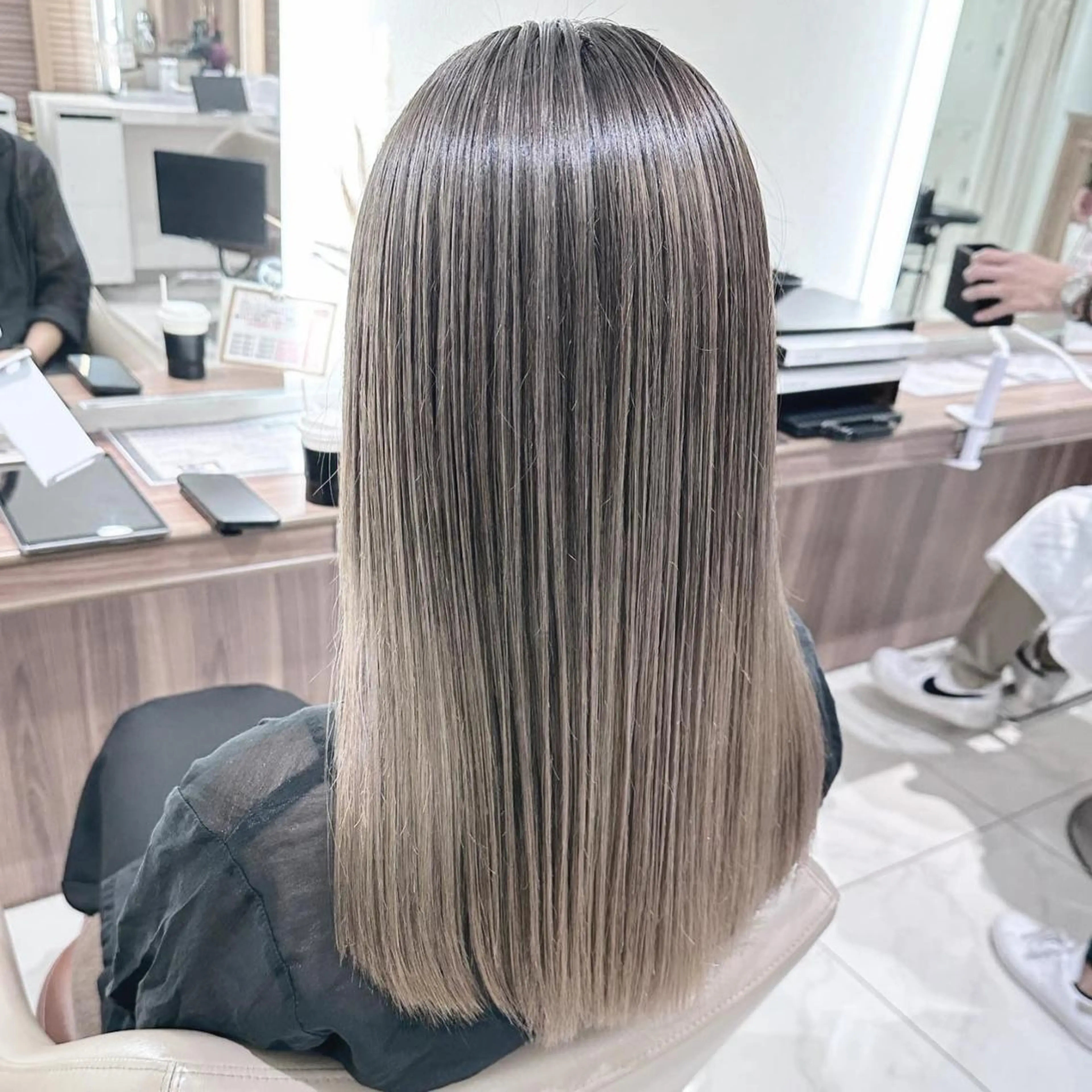 セミロング カラー 透明感カラー 髪質改善 カット ヘアカラー トリートメント ＡＳＨ大宮/ブリーチ 髪質改善/カラーのヘアスタイル