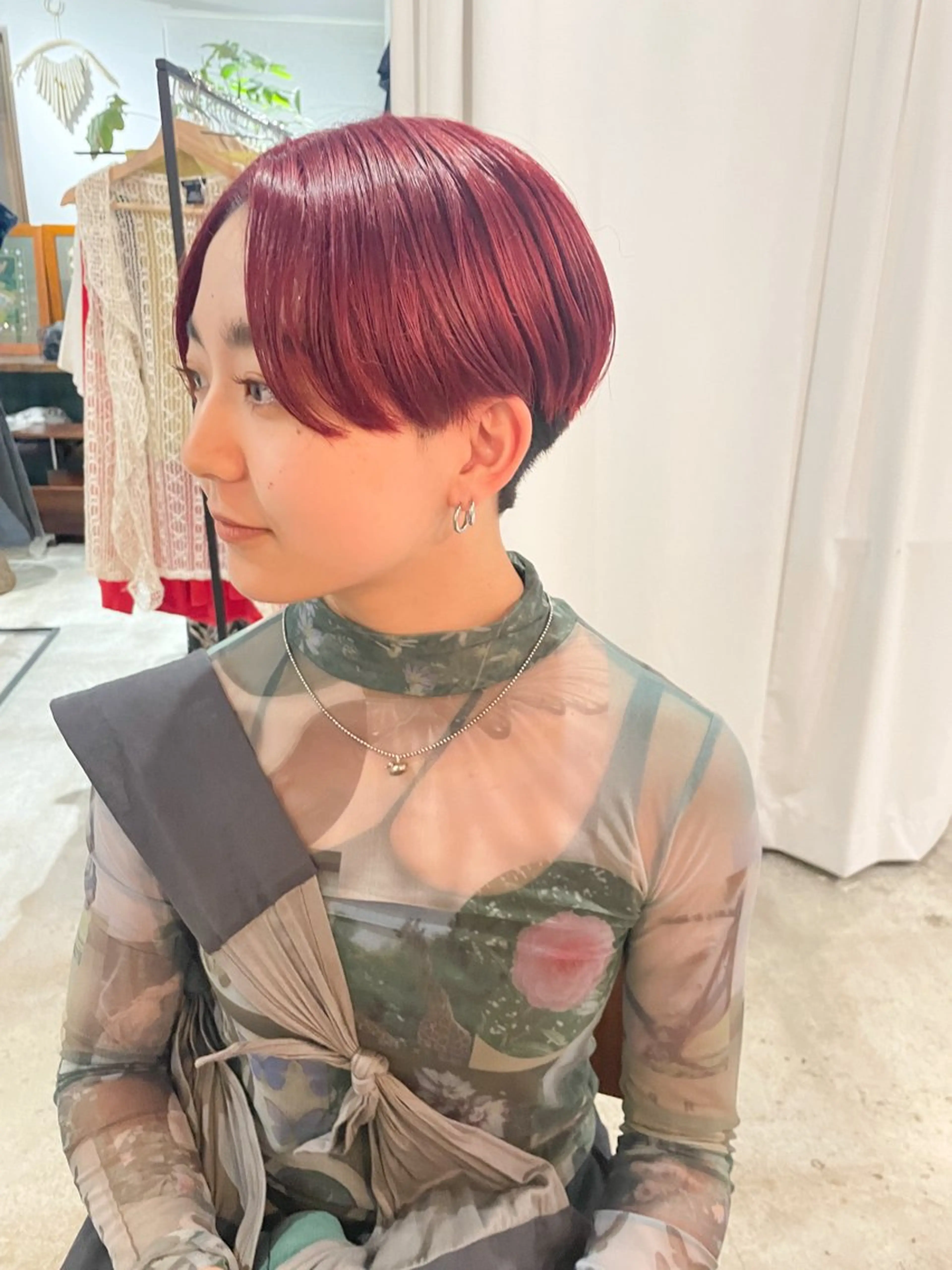 ショート カラー ハンサムショート ブリーチ ボルドーカラー ショートヘア カット ヘアカラー Takuma Suzuki中目黒のヘアスタイル