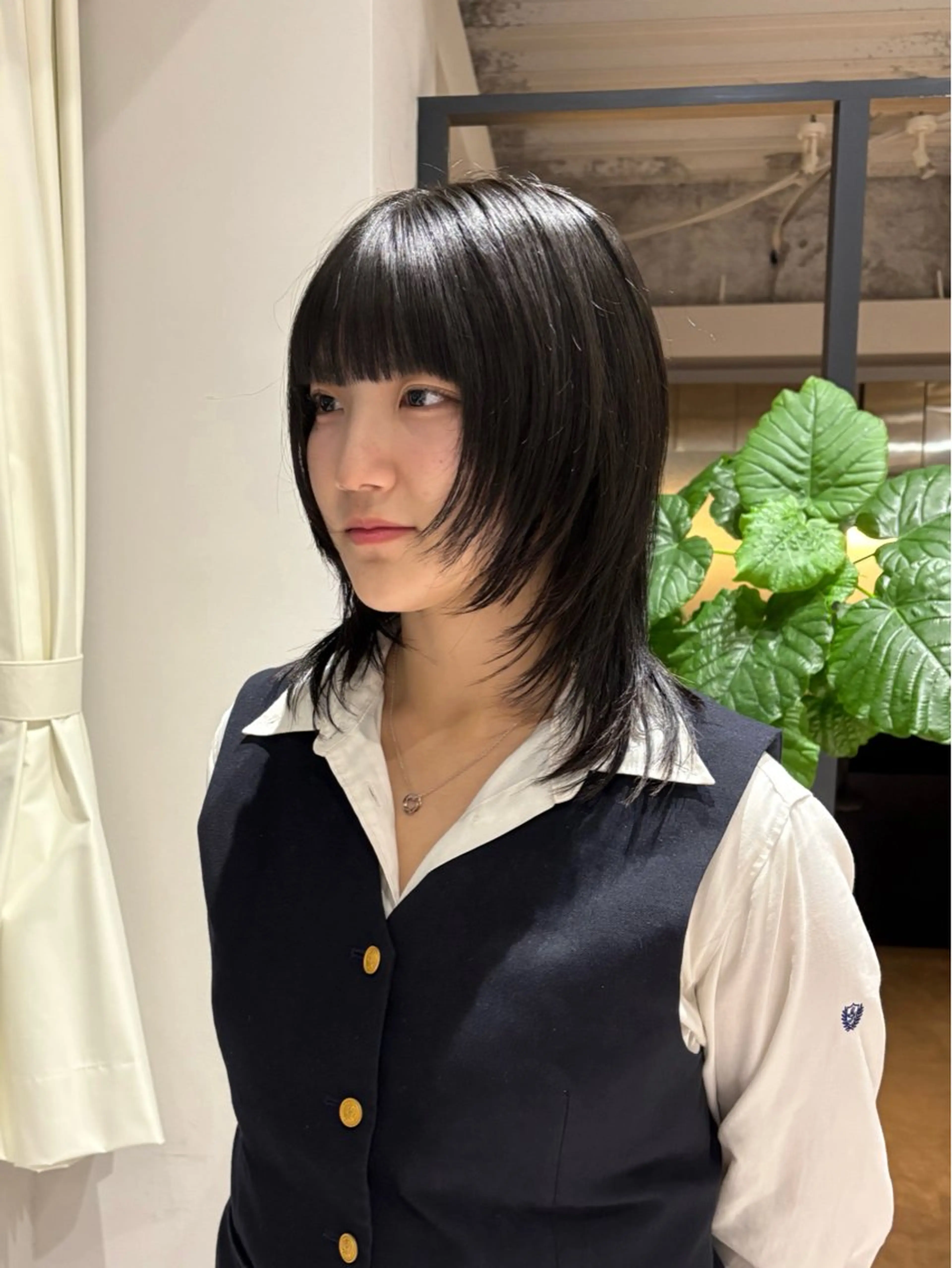 ミディアム くびれヘア ハッシュカット カット 🎀ゆな🎀ブリーチ /ショートウルフのヘアスタイル