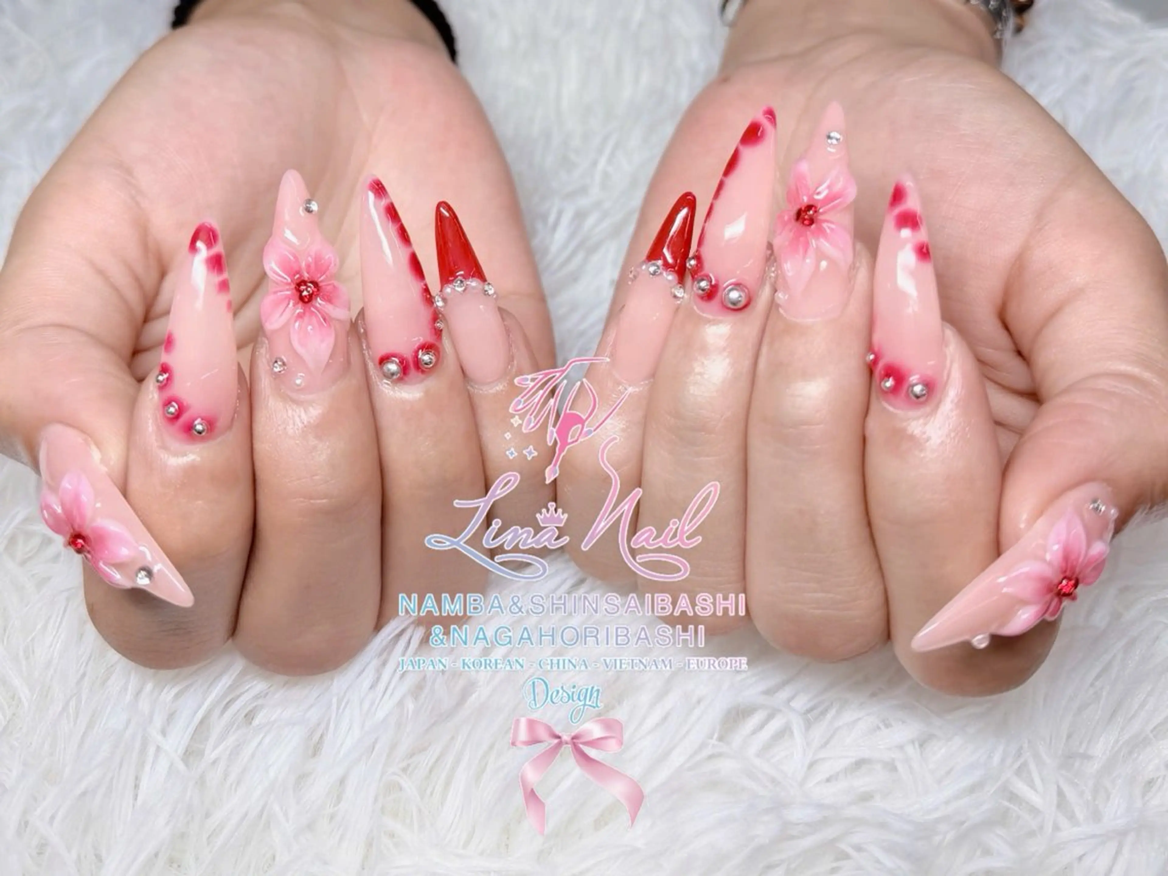 セミロング 韓国風ヘア クリスマス ハンドネイル 79Linanailnamba所属・Linanail Nambaのネイルデザイン