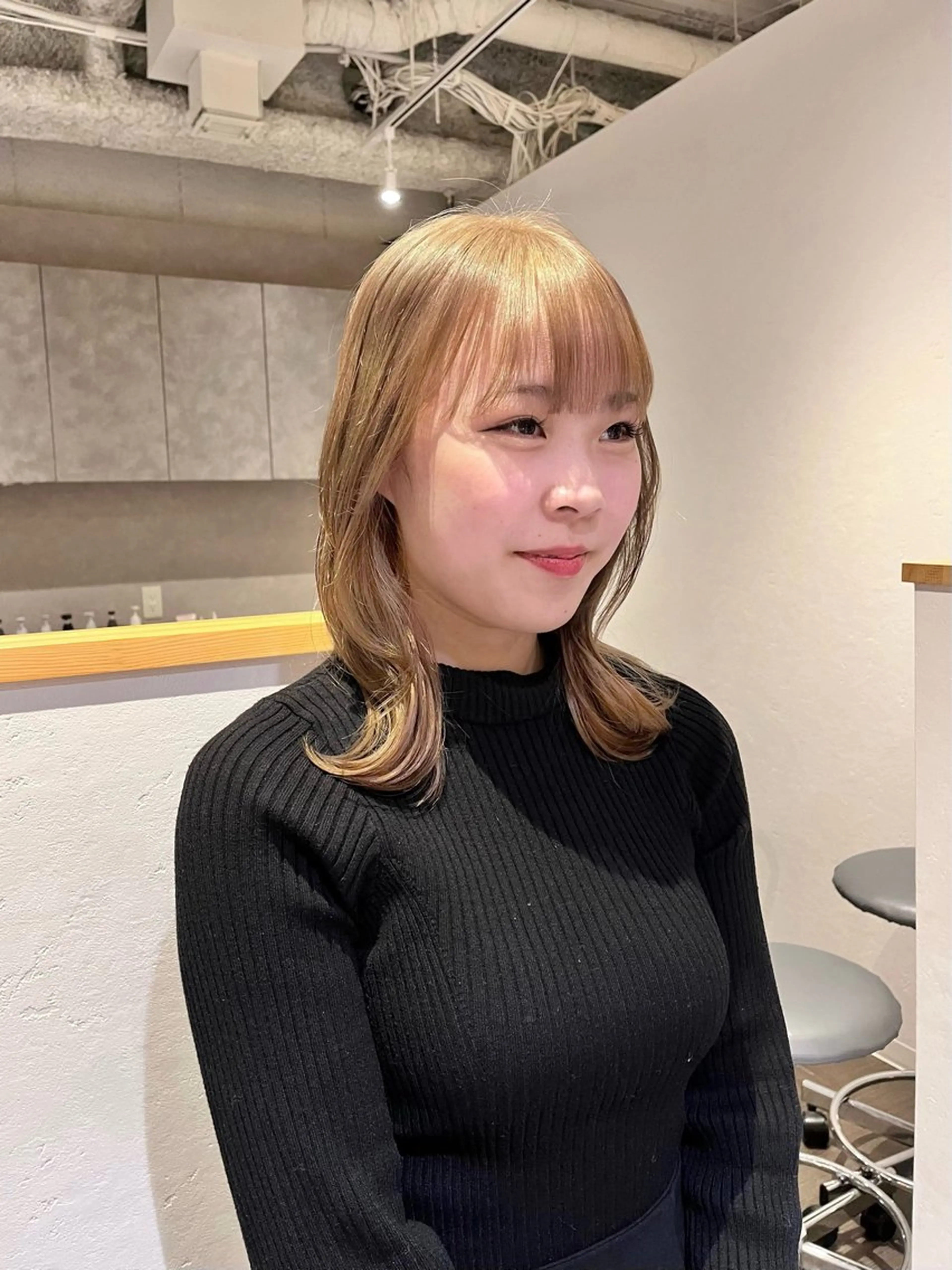 セミロング カラー ベージュカラー ハイトーンカラー ハイトーンベージュ ヘアカラー トリートメント ショート/パーマ/ カラー/FUKOのヘアスタイル