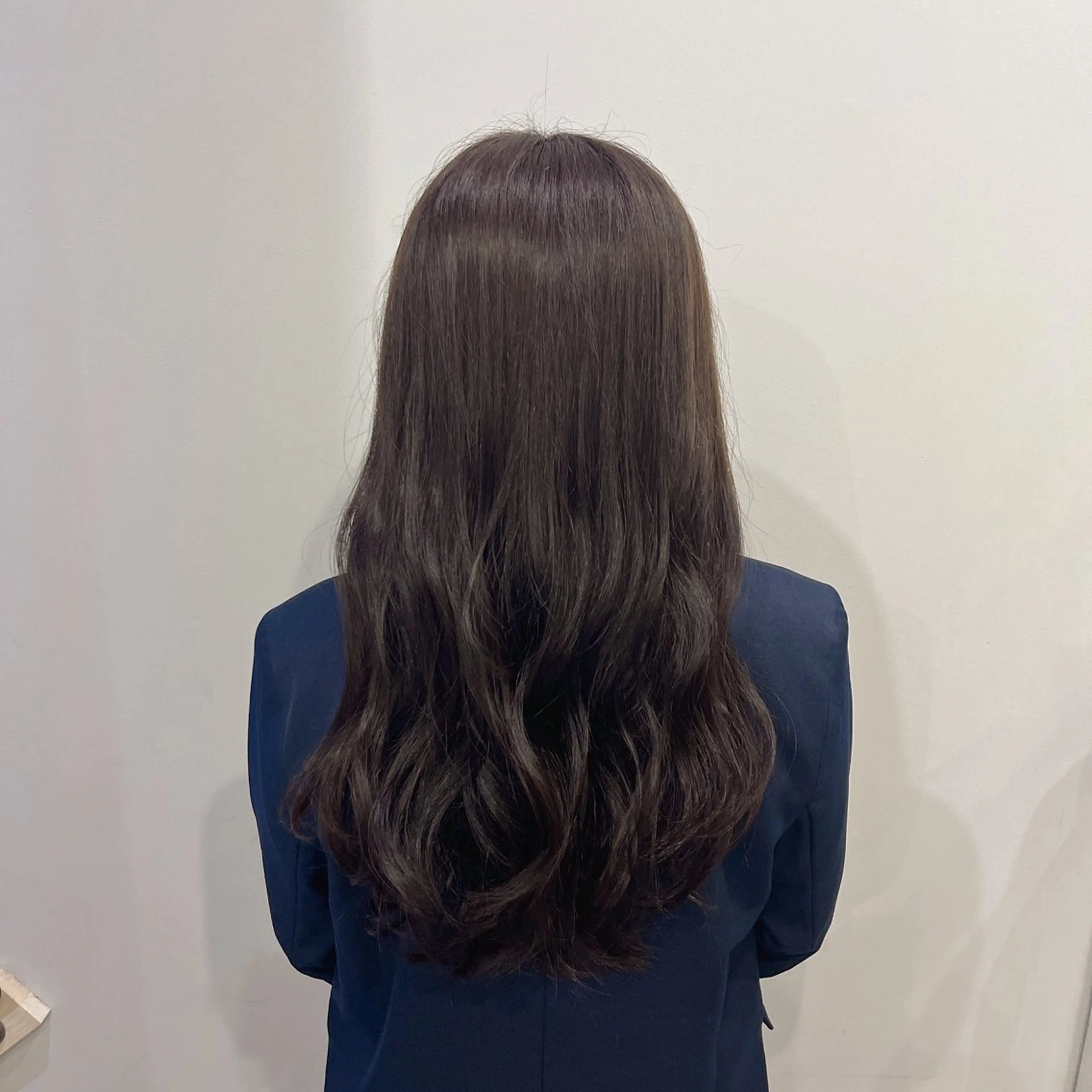 ロング カラー グレージュ 椙山 沙南子のヘアスタイル