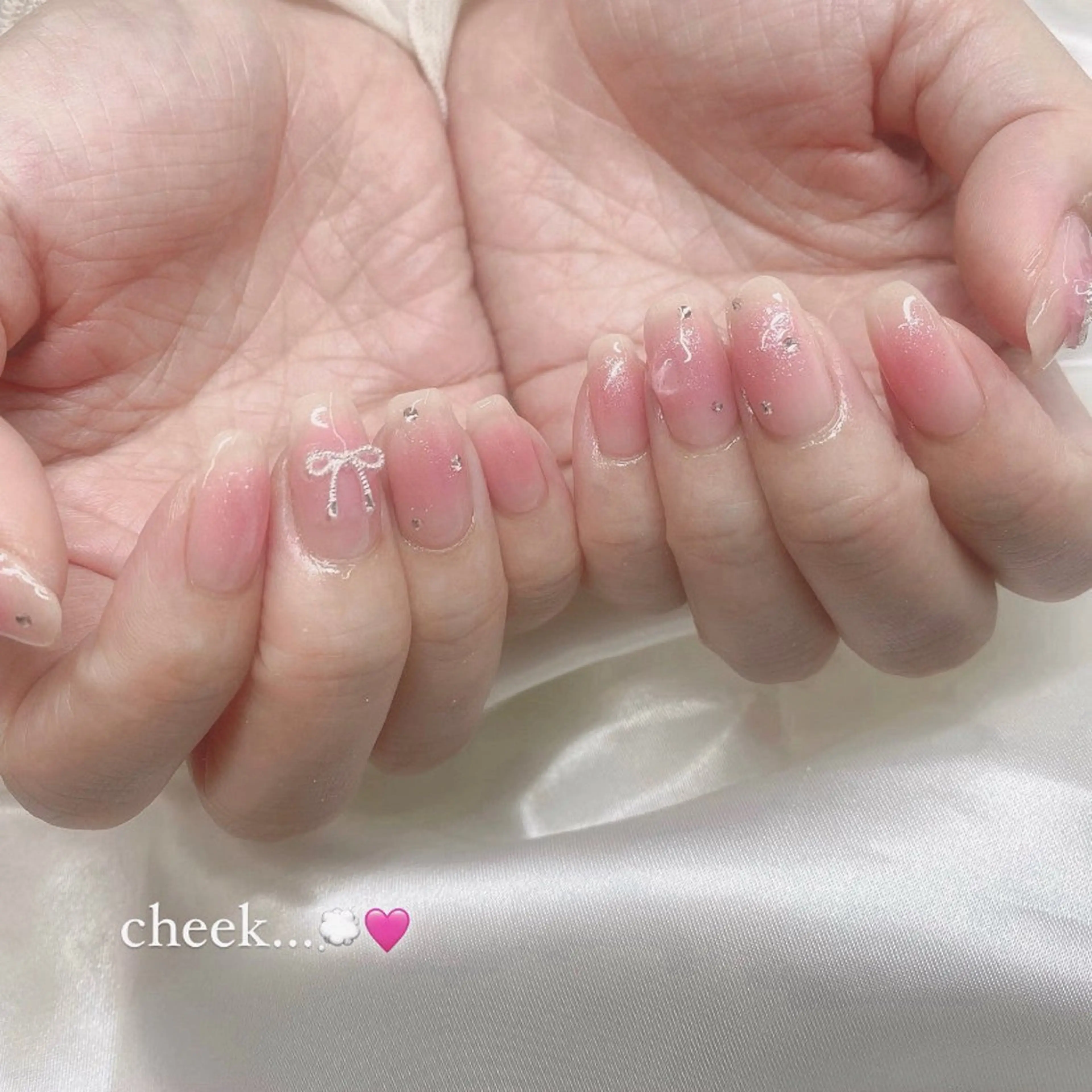 ネイル 【LILY】 ainaのネイルデザイン