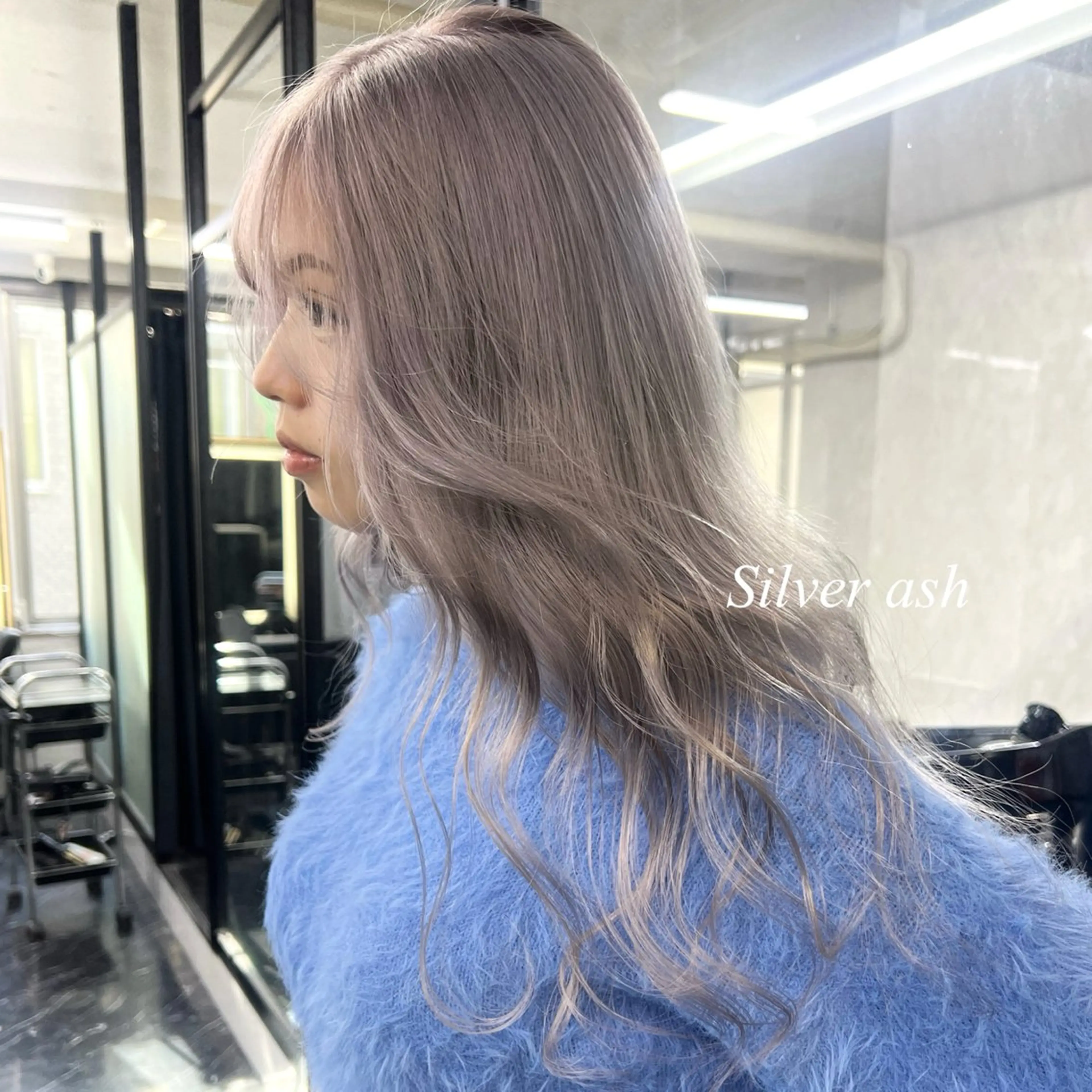 ロング カラー シールエクステ ハイトーンカラー エクステ ヘアカラー シールエクステ特化 ハイトーン、NANAのヘアスタイル