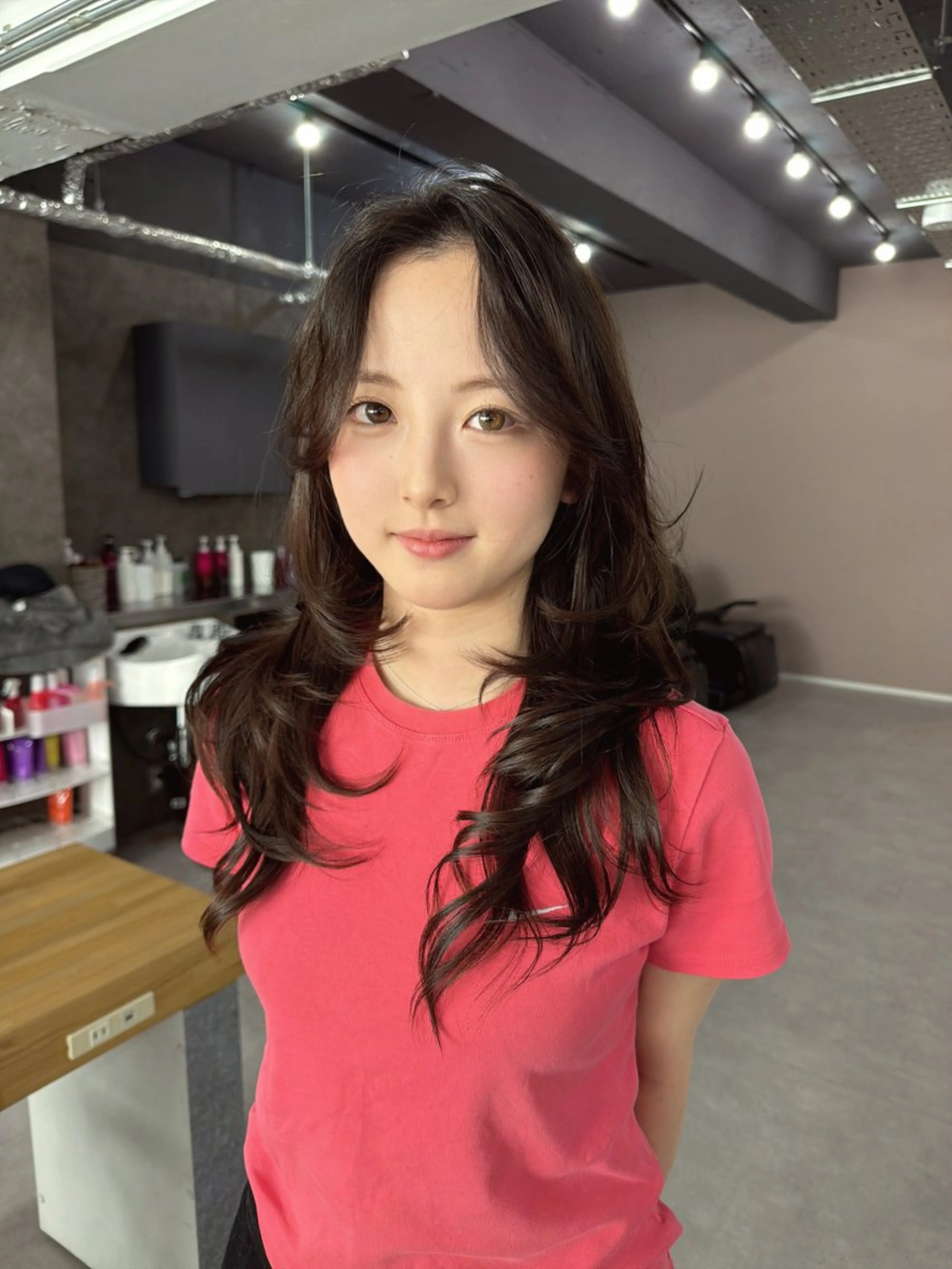 ミディアム カット トリートメント Ruika/海外ヘア /レイヤーカットのヘアスタイル