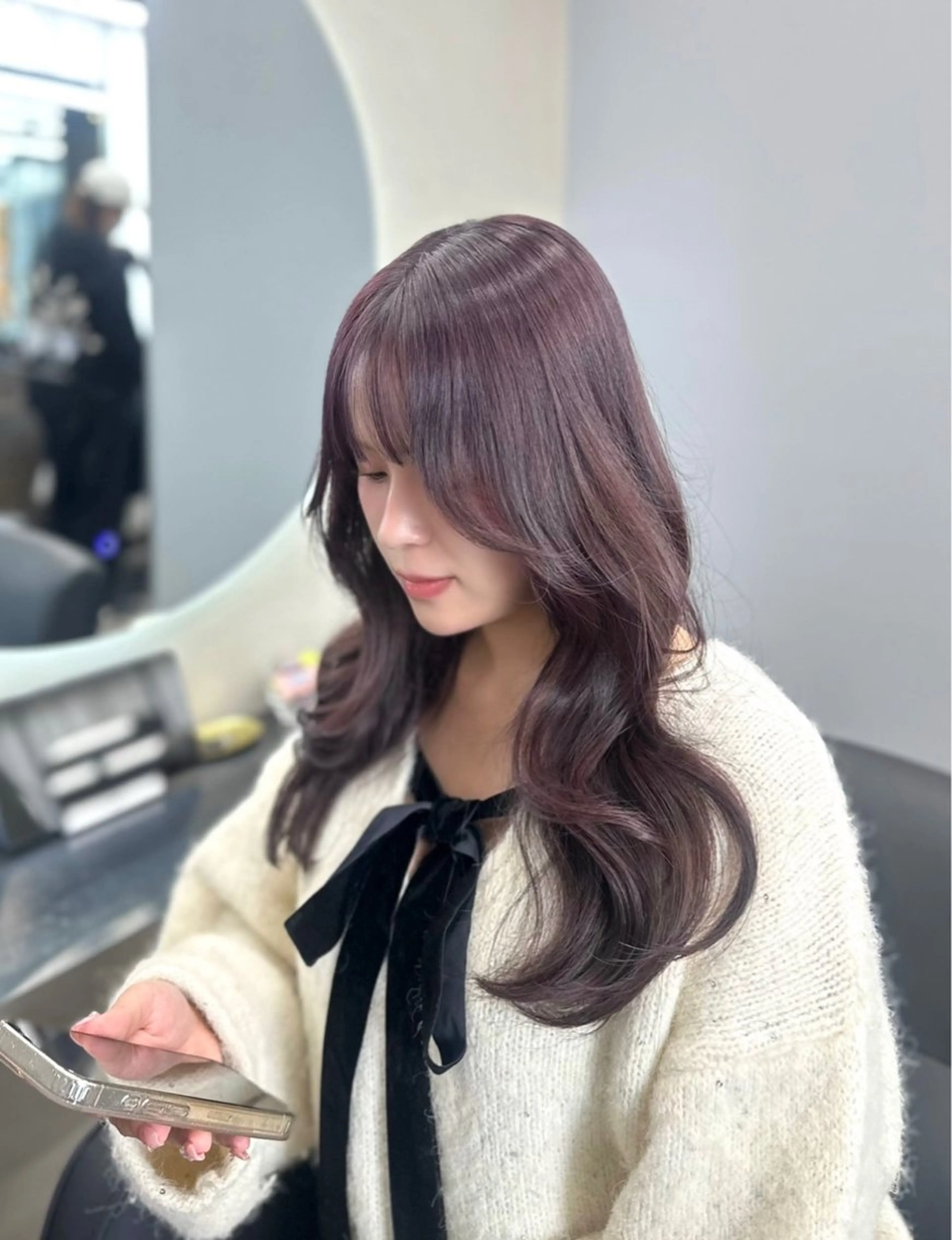 ロング カラー ヘアアレンジ ブリーチ ブラウンカラー ダブルカラー ラベンダーカラー ブリーチなしカラー カット ヘアカラー トリートメント 新宿⌇韓国風ヘア ⌇透明感カラーのヘアスタイル