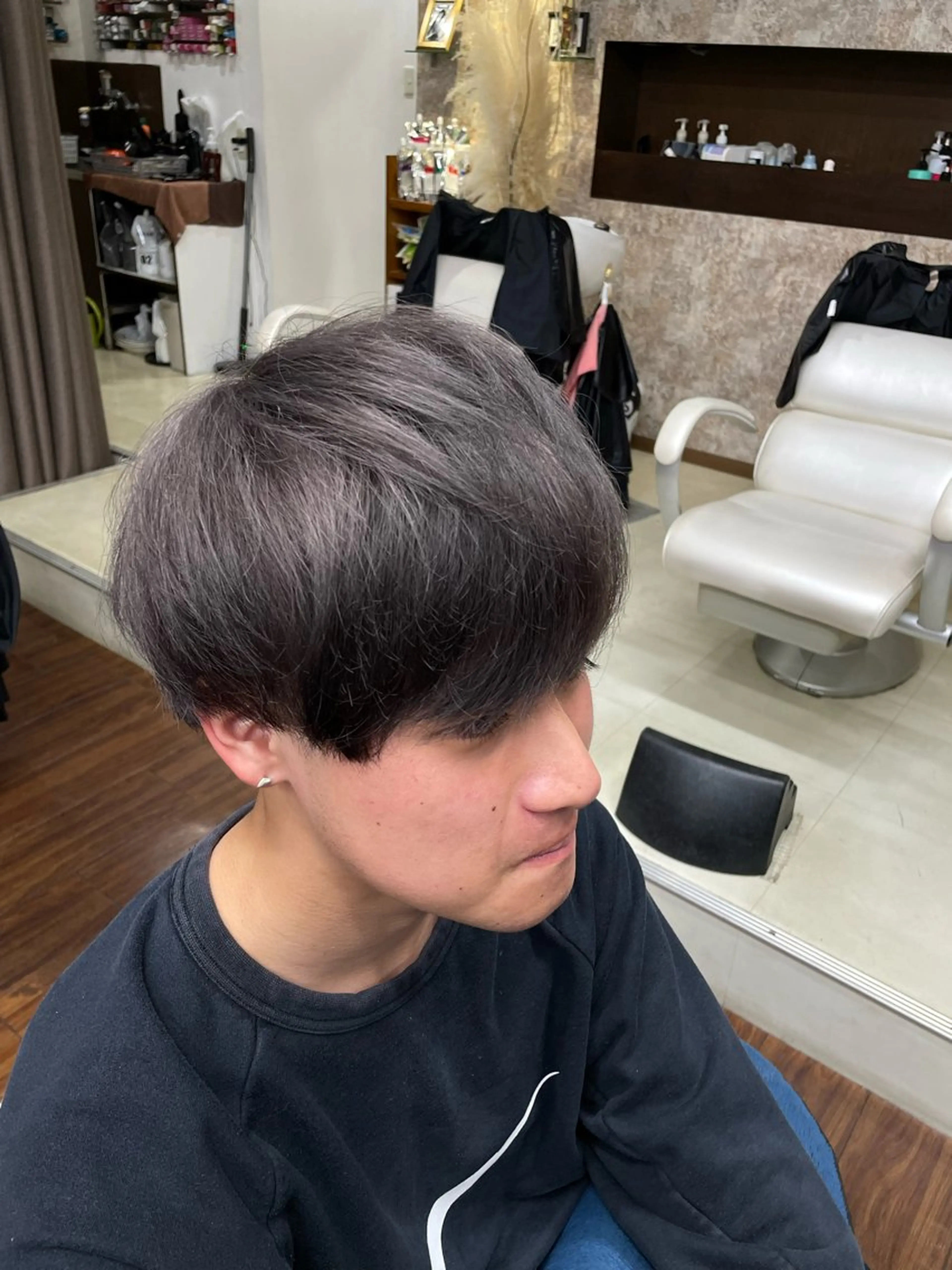 ショート カラー メンズ メンズブリーチ 学生（メンズ向け） ブリーチ 学生 ヘアカラー Hair Peace所属・戎 歩のヘアスタイル