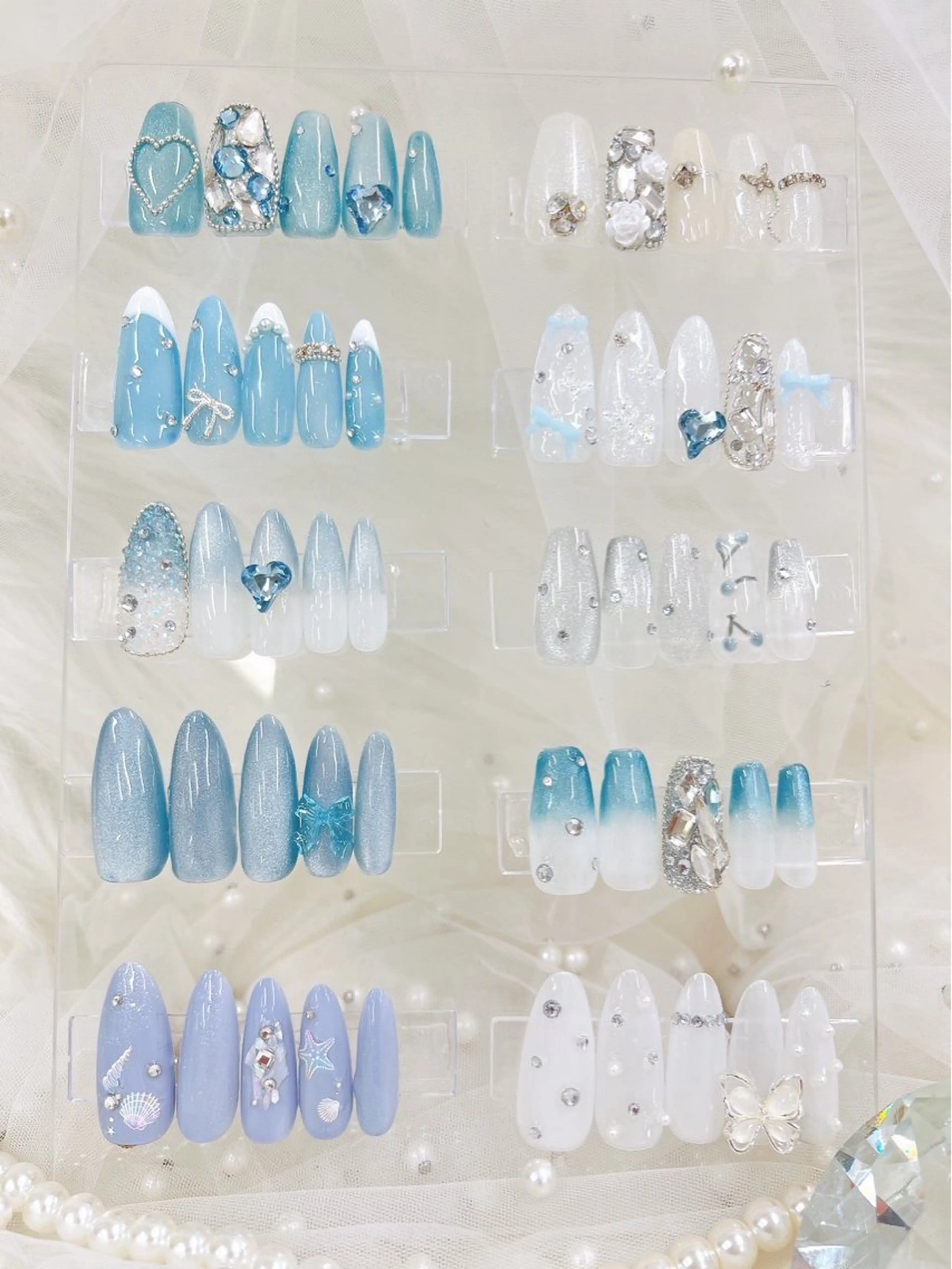 ネイル フレンチネイル ジェルネイル ガラスフレンチ グラデーション キラキラネイル Queeens nailのネイルデザイン