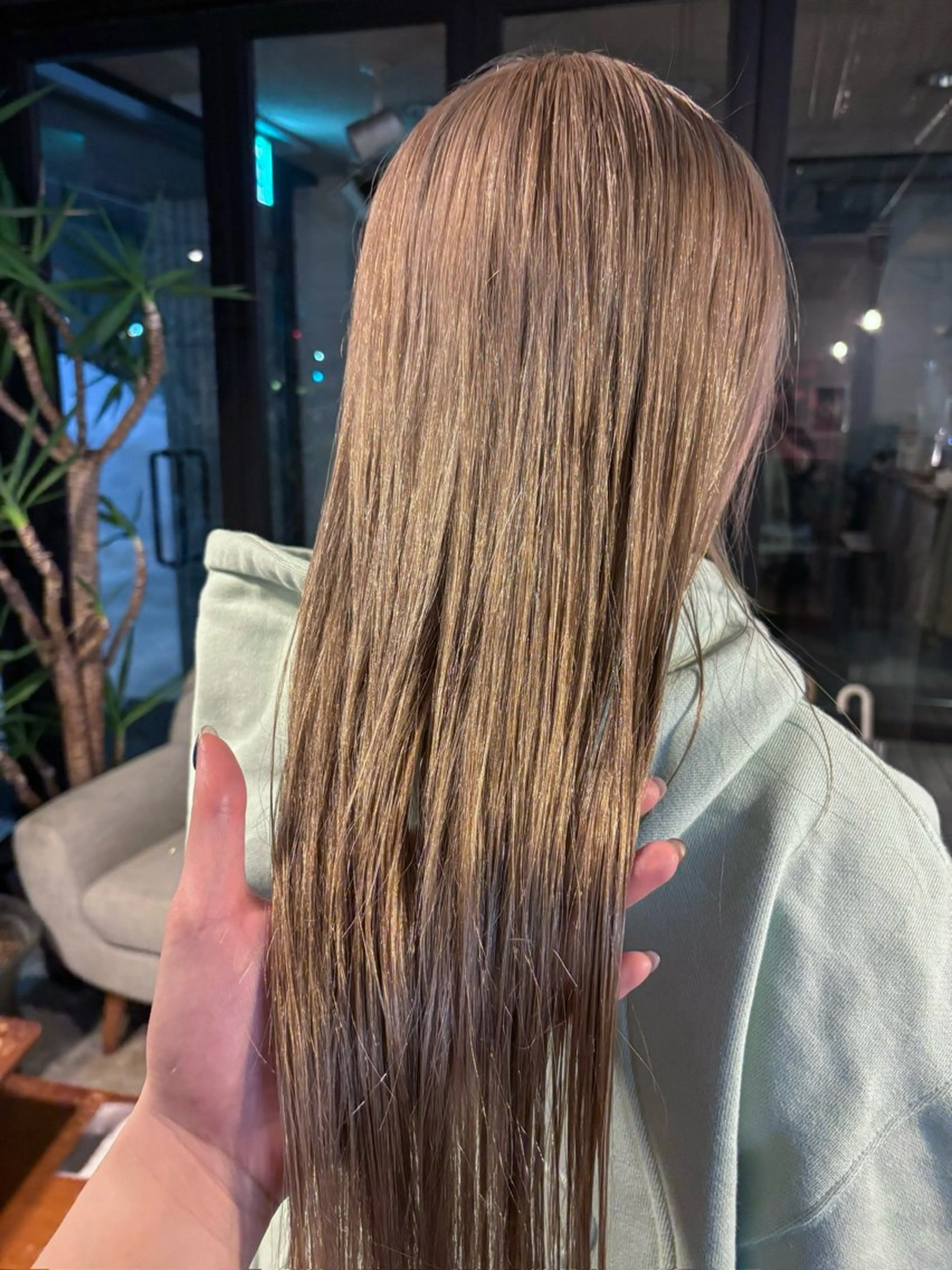 ロング ヘアカラー 松倉 沙奈のヘアスタイル