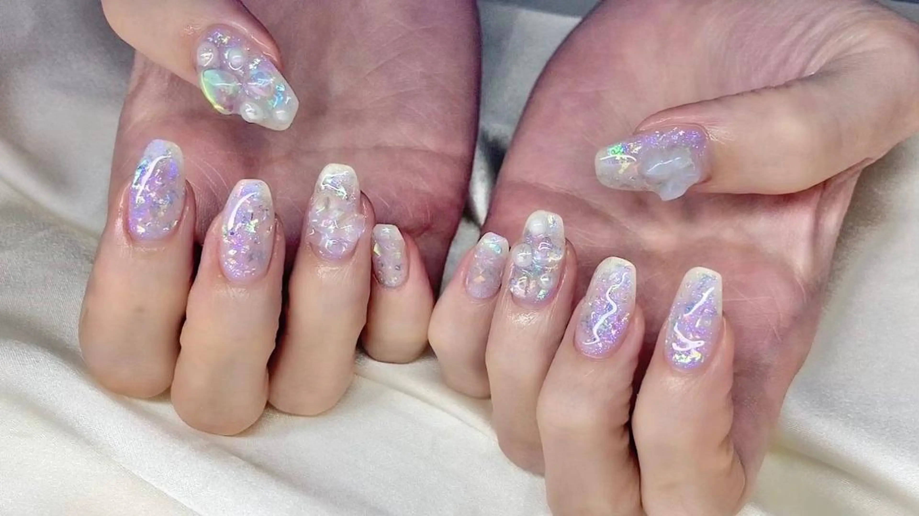 ネイル マツエク・マツパ アイブロウ 韓国風マツエク パリジェンヌラッシュリフト まつげパーマ ワンホンマツエク 長さ出し ハンドネイル Nail&eye Belire 新宿のネイルデザイン