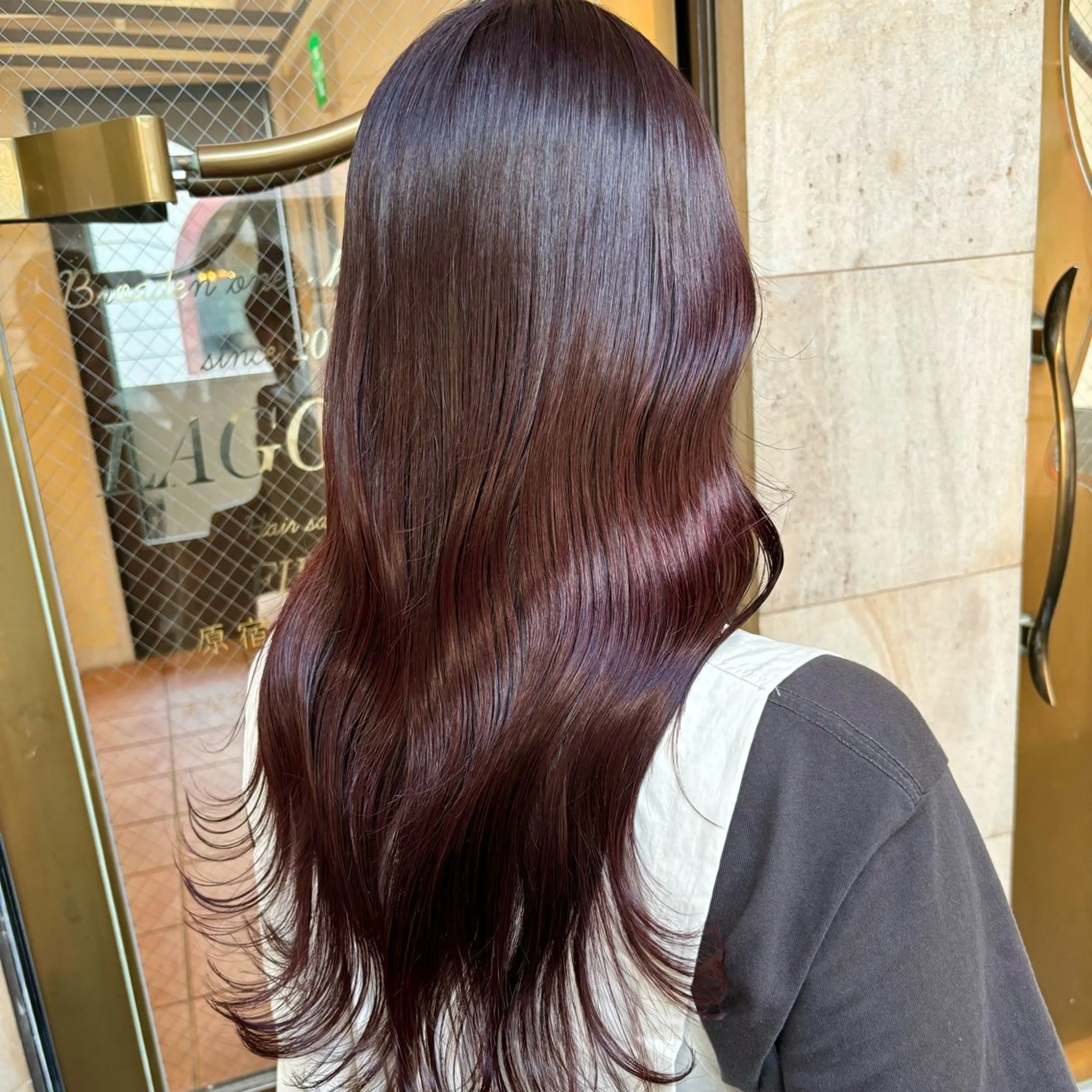 ロング カラー ブリーチ ダブルカラー ブリーチなしカラー レッドカラー カット ヘアカラー トリートメント ブリーチなし✨艶髪 カラー𓃲YAGIのヘアスタイル