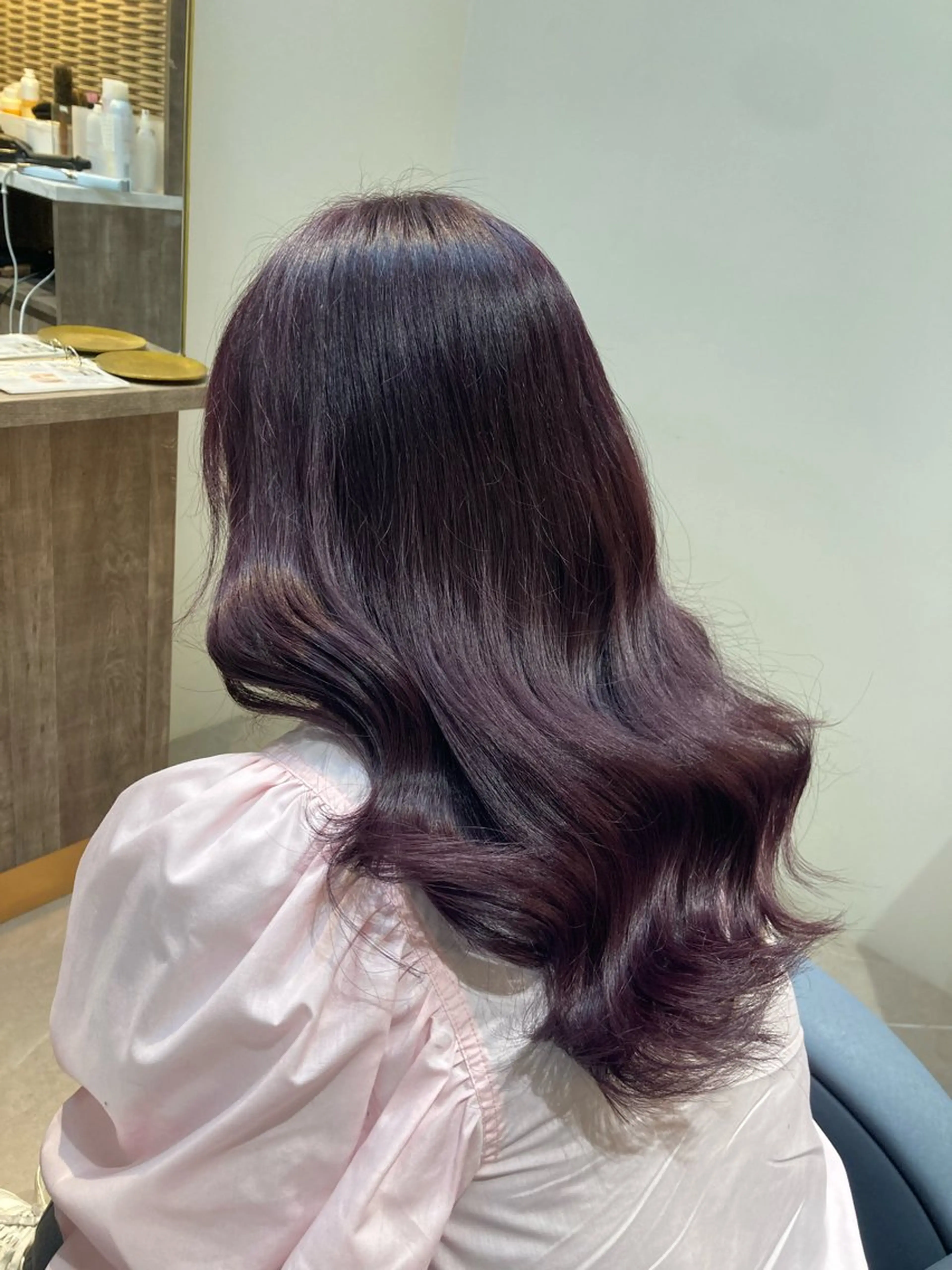 ロング カラー ブリーチ ラベンダーカラー ヘアカラー ピンクカラー🎀 米津 美佑のヘアスタイル