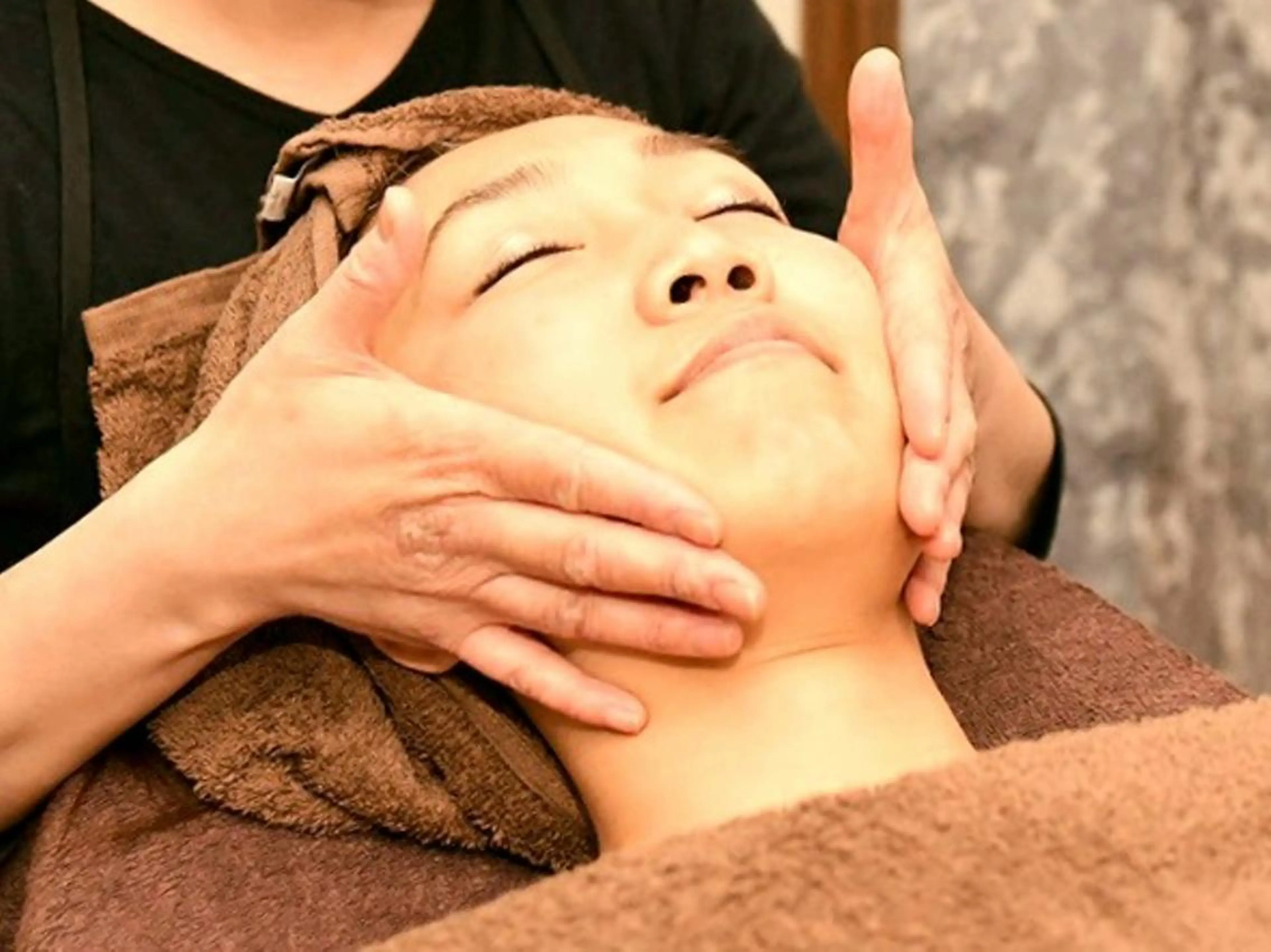 【大宮】デザイナー Anne 諳 アンのヘアスタイル