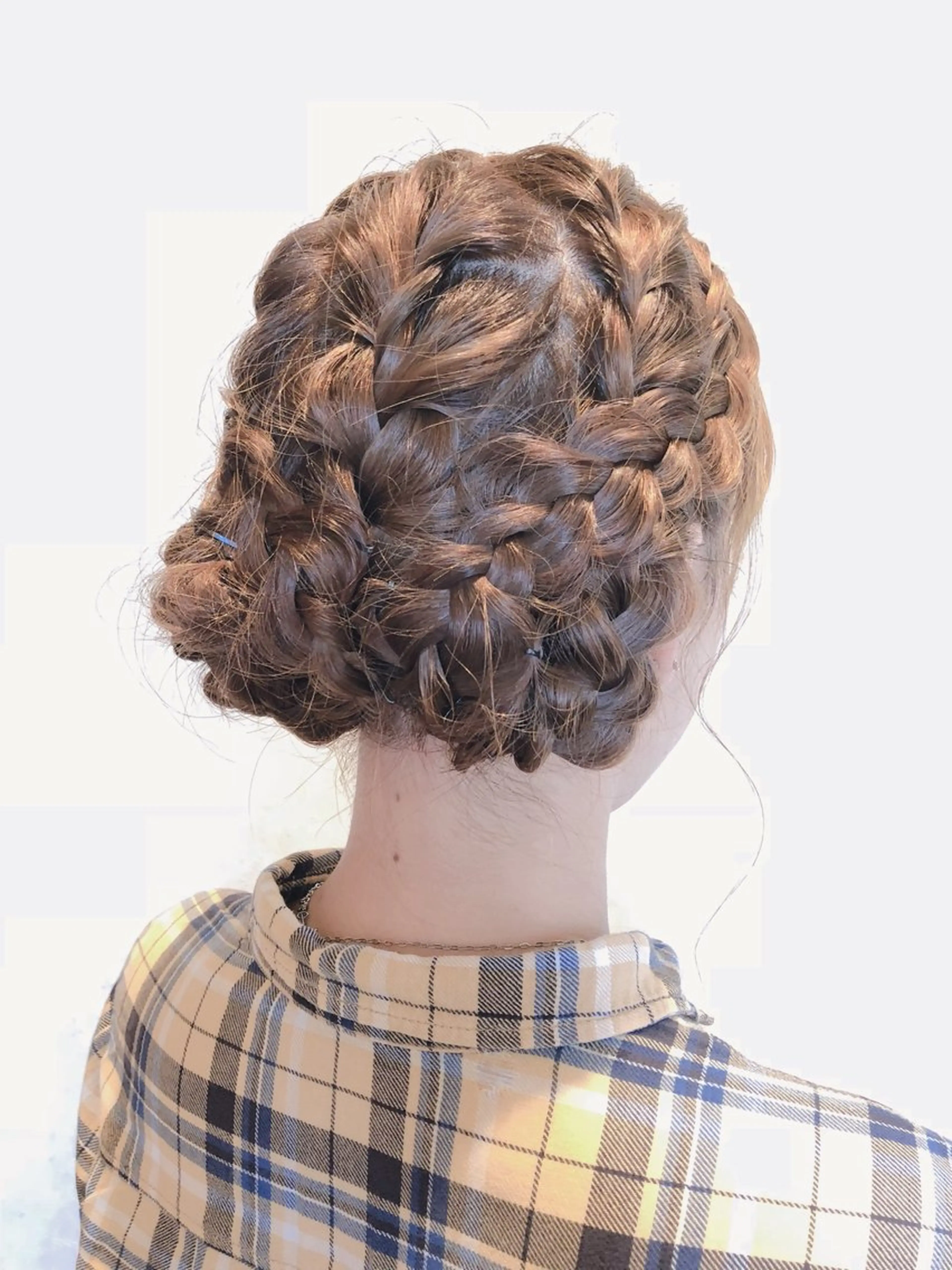 ヘアアレンジ ツノガイ エリのヘアスタイル