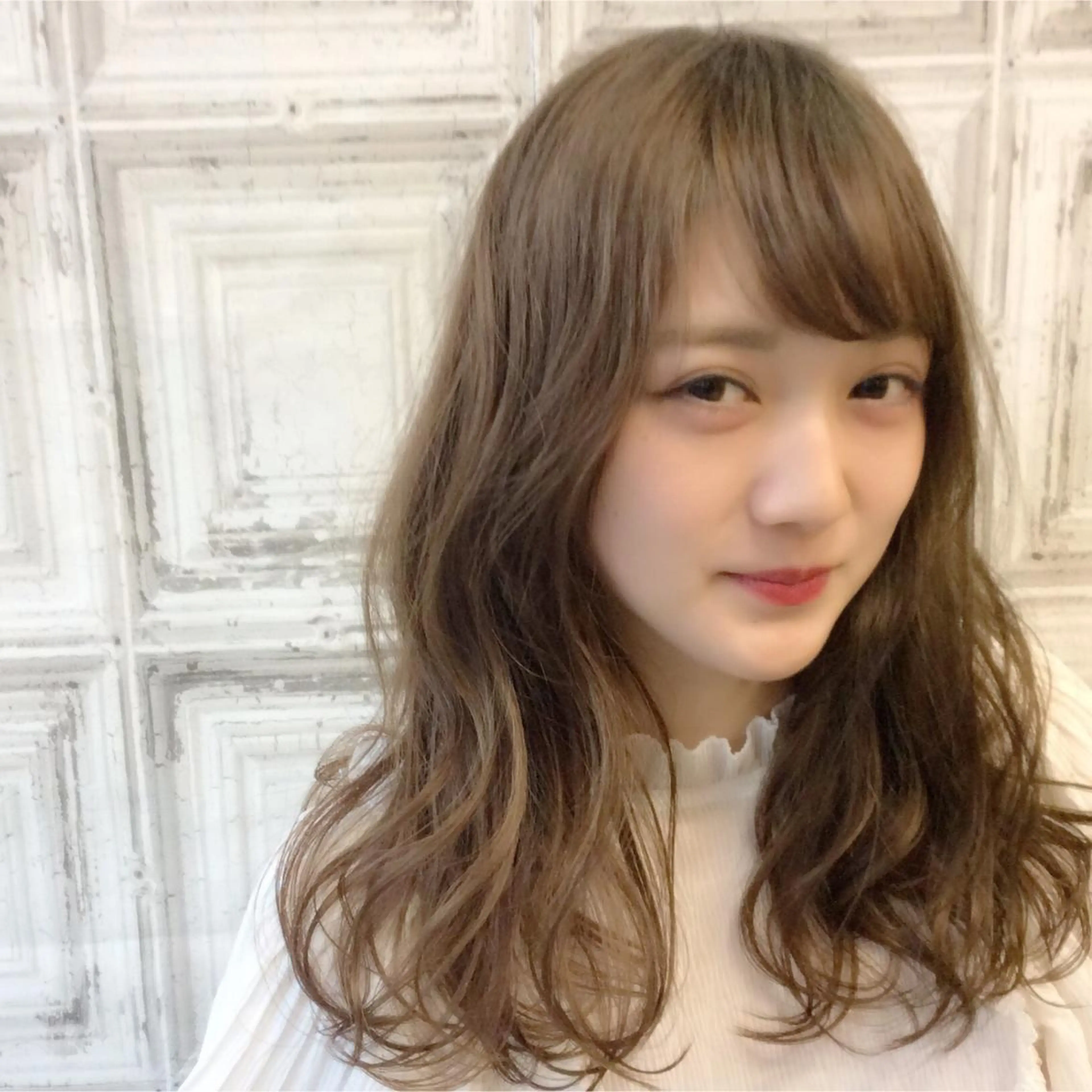 セミロング カラー ベージュカラー ブリーチ 透明感カラー フォギーベージュ ブリーチなしカラー 日比 貴大/ minim hairのヘアスタイル