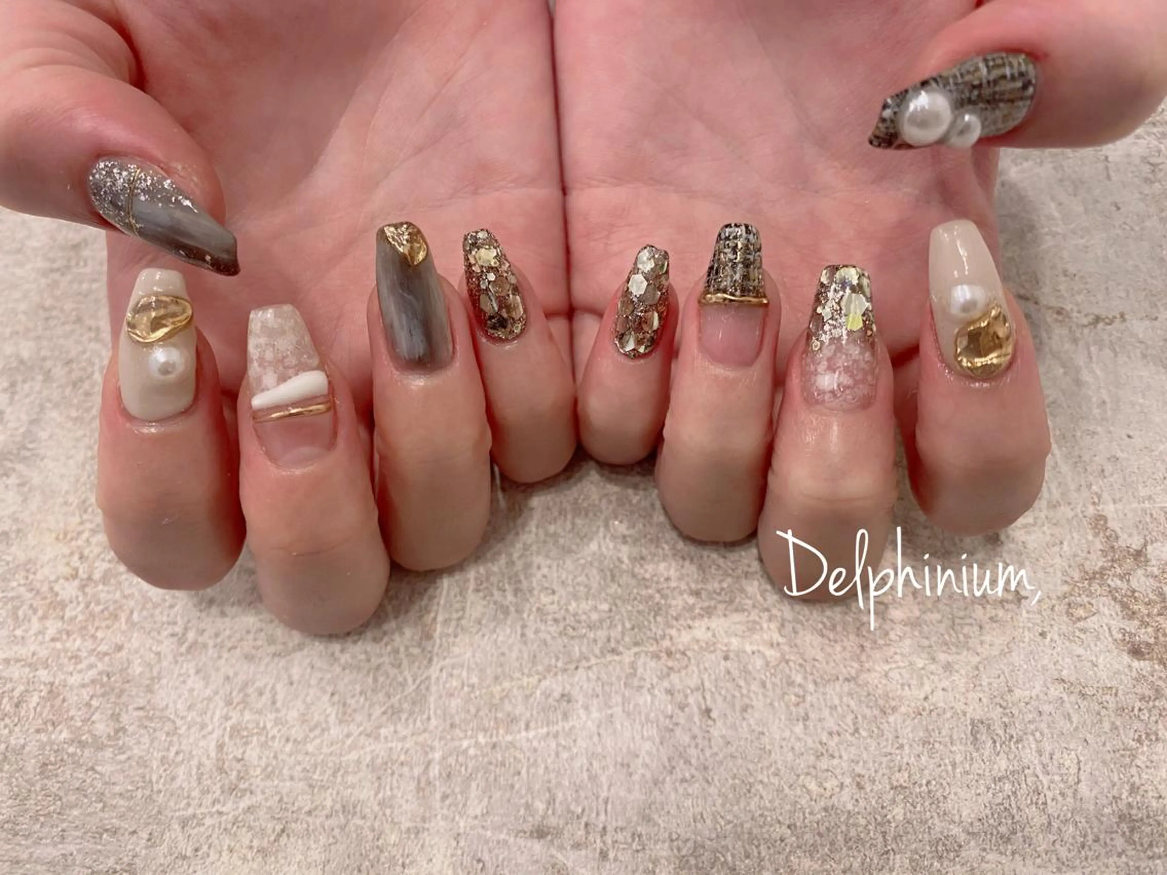 ネイル ハンドネイル 岡本 友恵のネイルデザイン