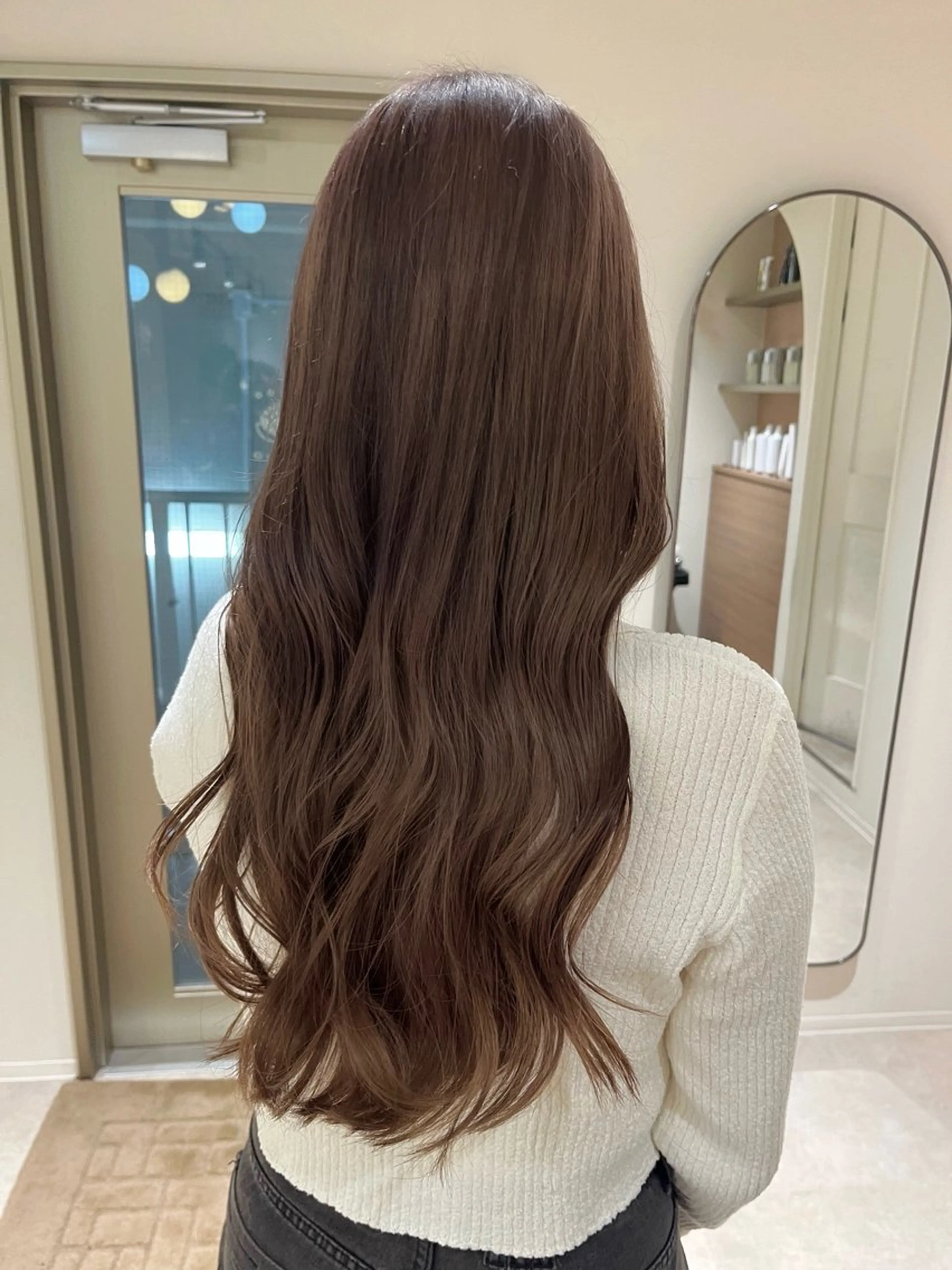 ロング カラー ベージュカラー ブリーチ ラテベージュ カット ヘアカラー KANO🌷 艶カラーのヘアスタイル