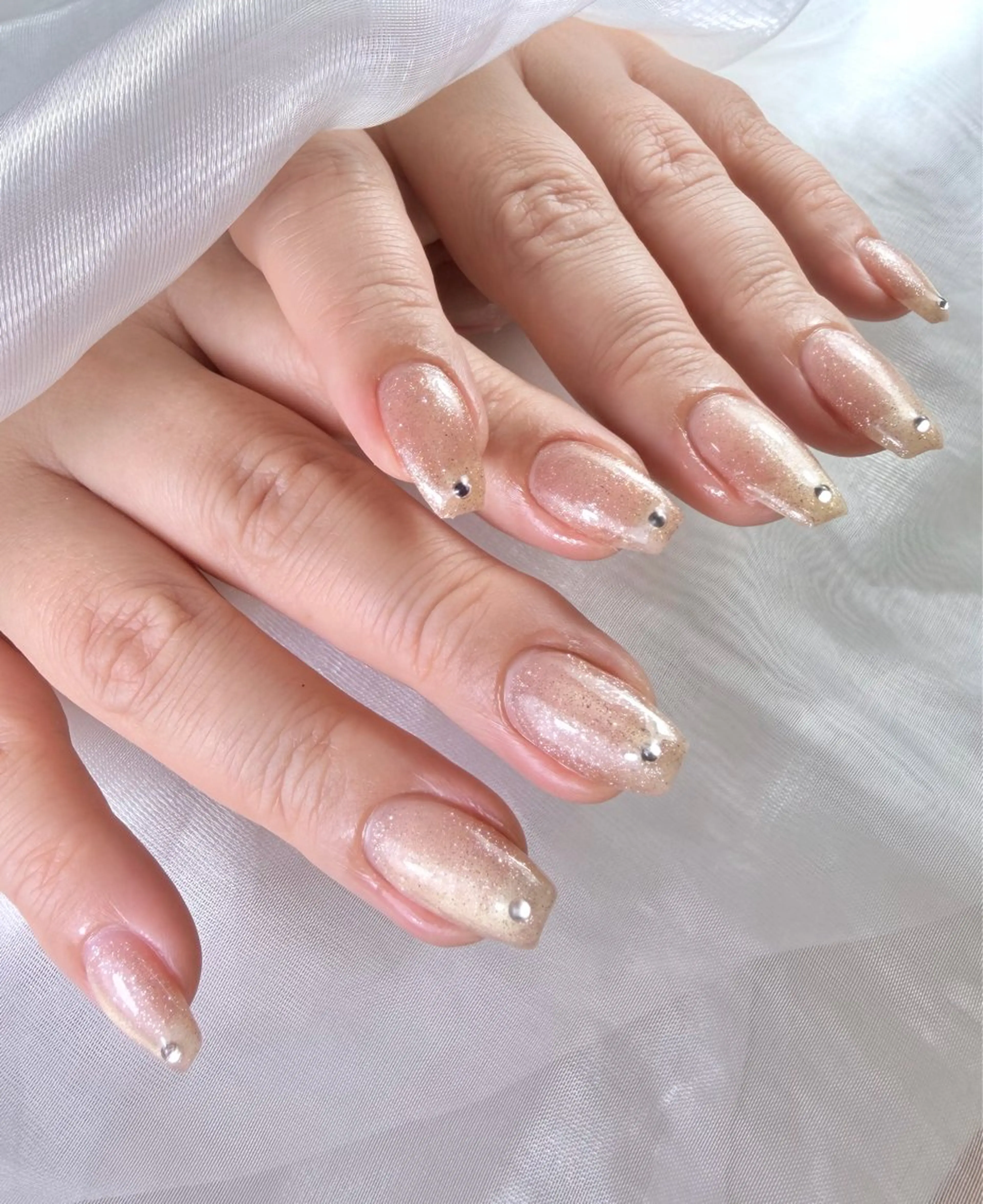 ネイル ロングネイル マグネットネイル ワンカラーネイル シンプルネイル ハンドネイル Nailsalon MONA.のネイルデザイン