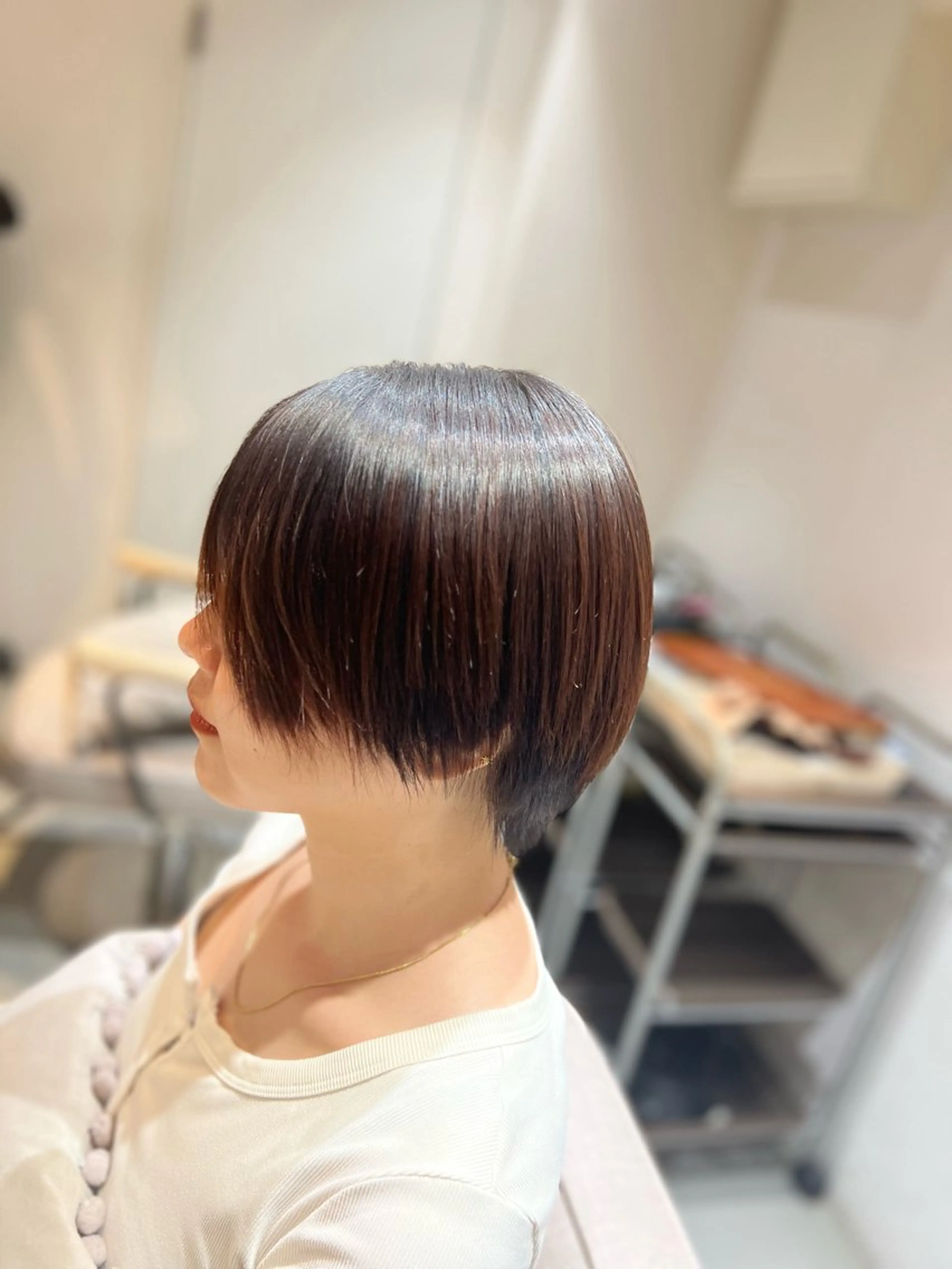 ショート 顔周りカット 縮毛矯正 酸性ストレート 小嗣 篤輝のヘアスタイル